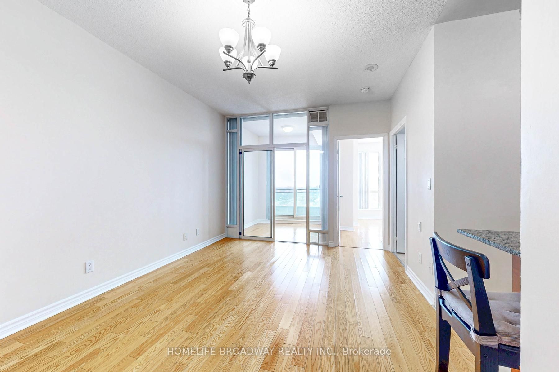 Unit 2215 - 18 Holmes Avenue, North York 3