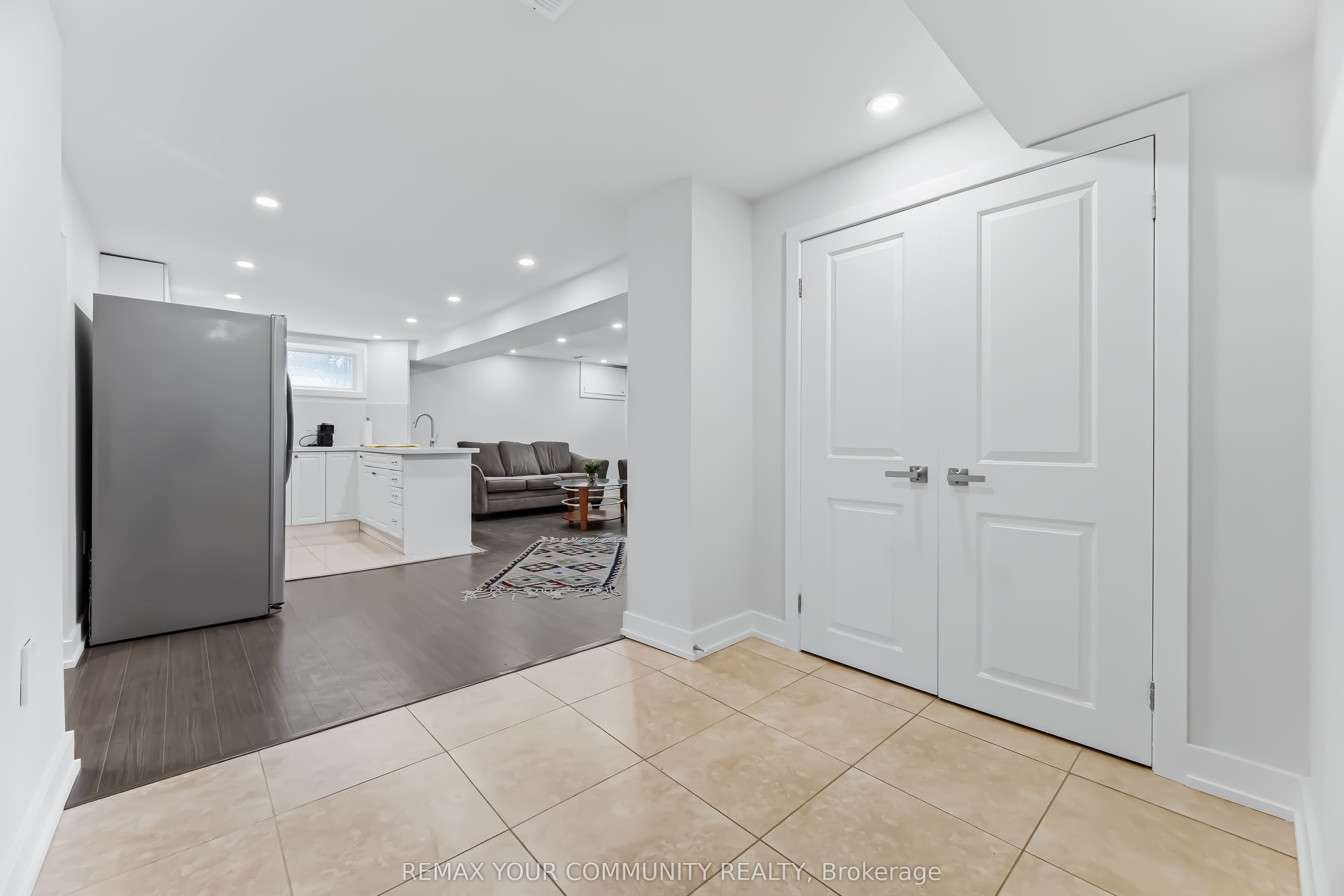 Unit Lower - 200 Goulding Avenue N, North York 3
