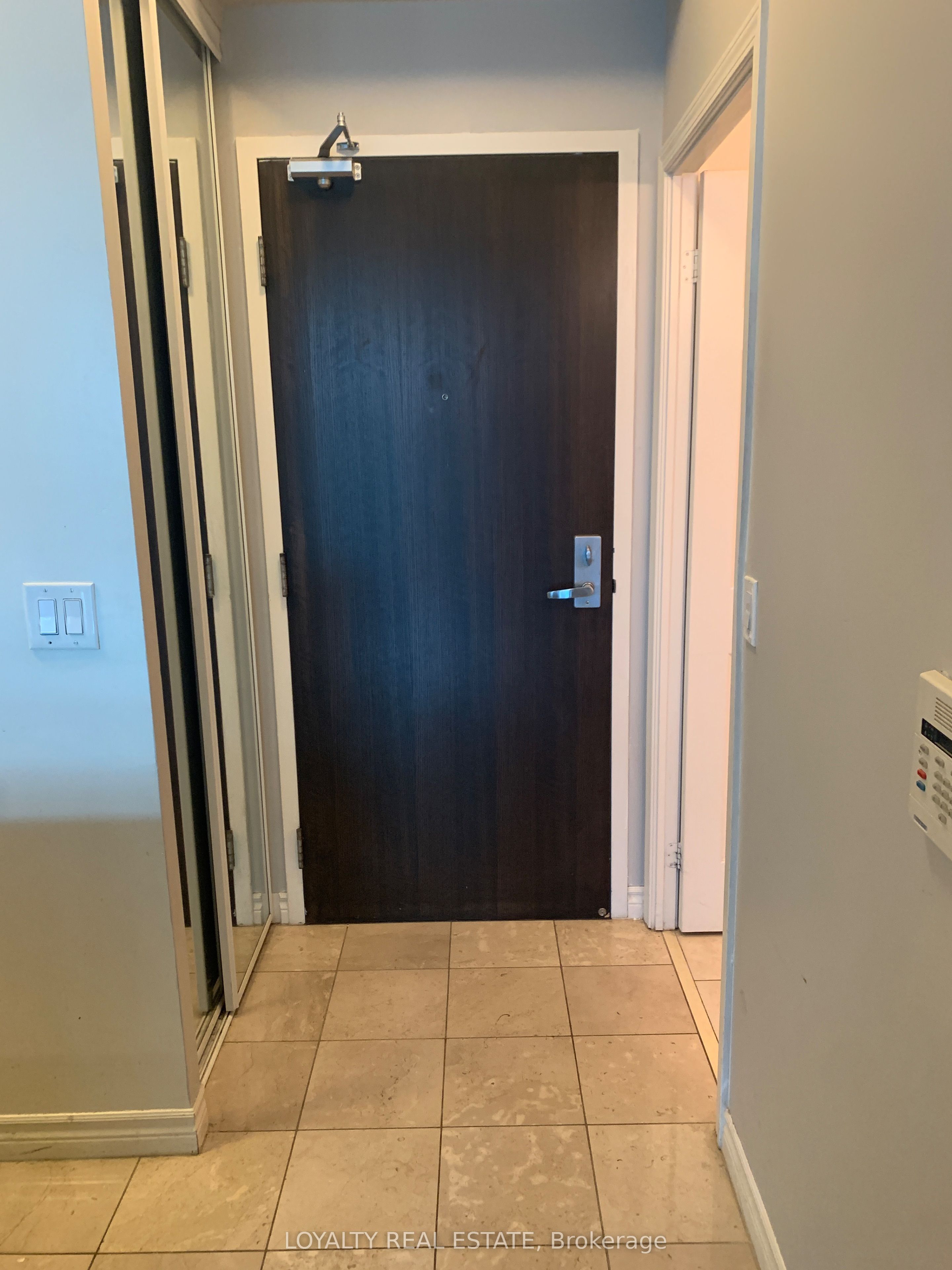 Unit 309 - 19 Grand Trunk Crescent, Toronto 2