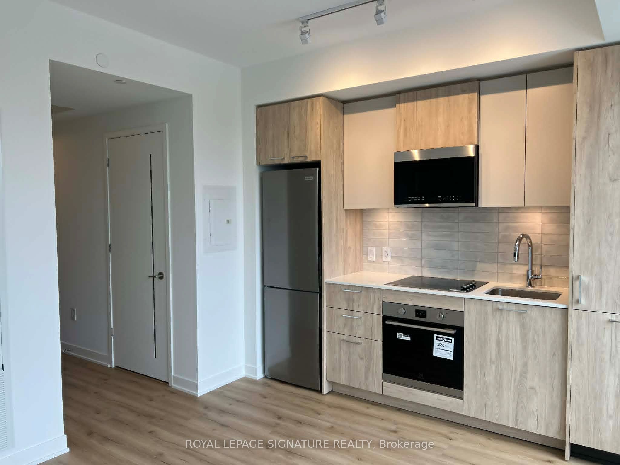 Unit 2310 - 10 Oak Street, Toronto 4