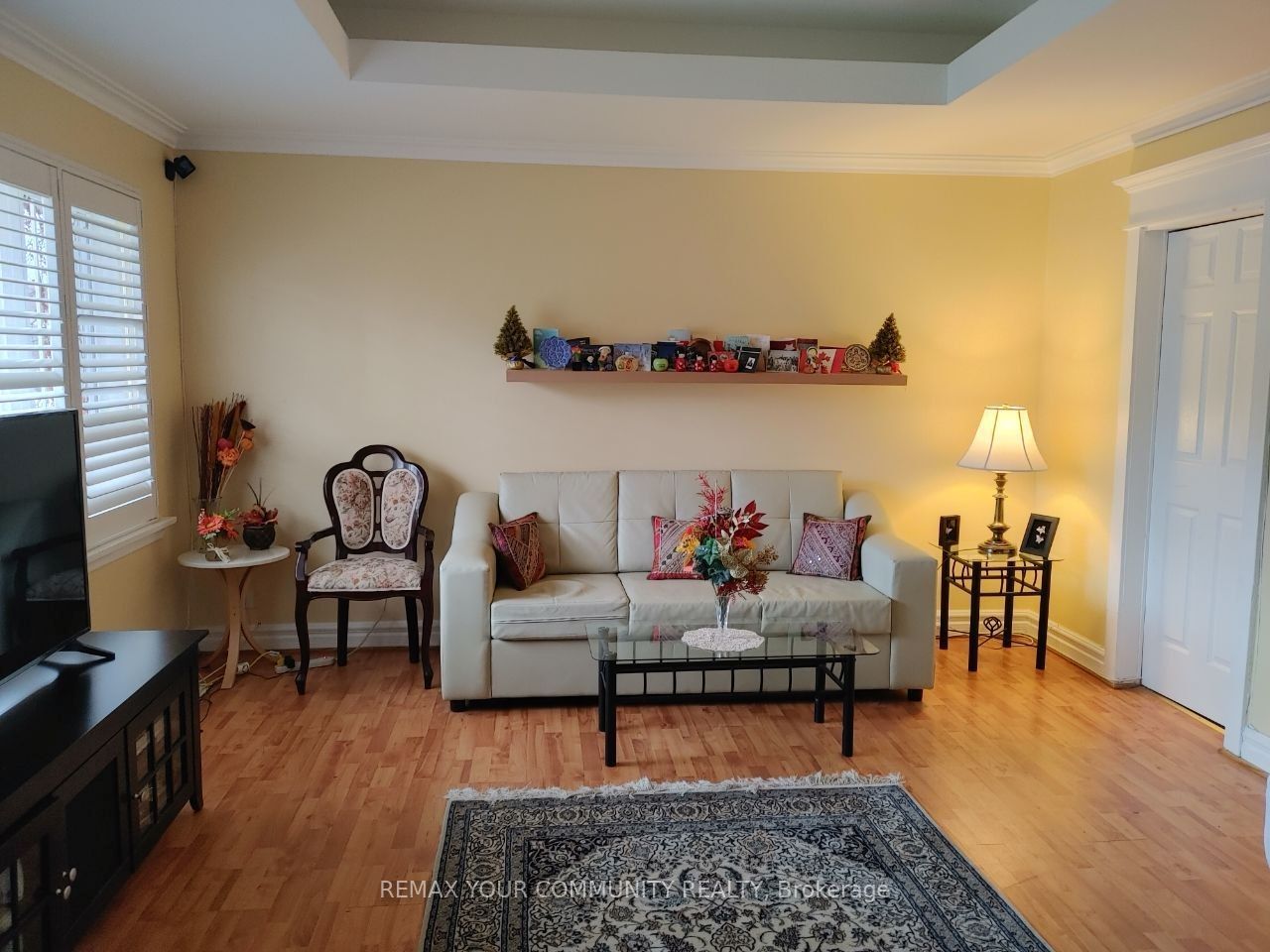 Unit Main Floor - 82 Caines Avenue, North York 4
