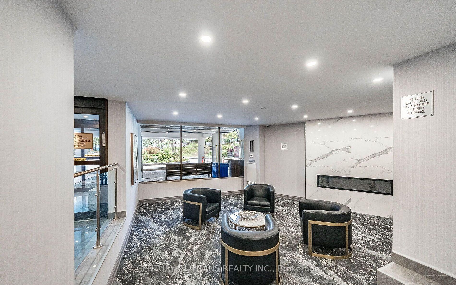 Unit 311 - 10 Edgecliffe Golfway, Toronto 4