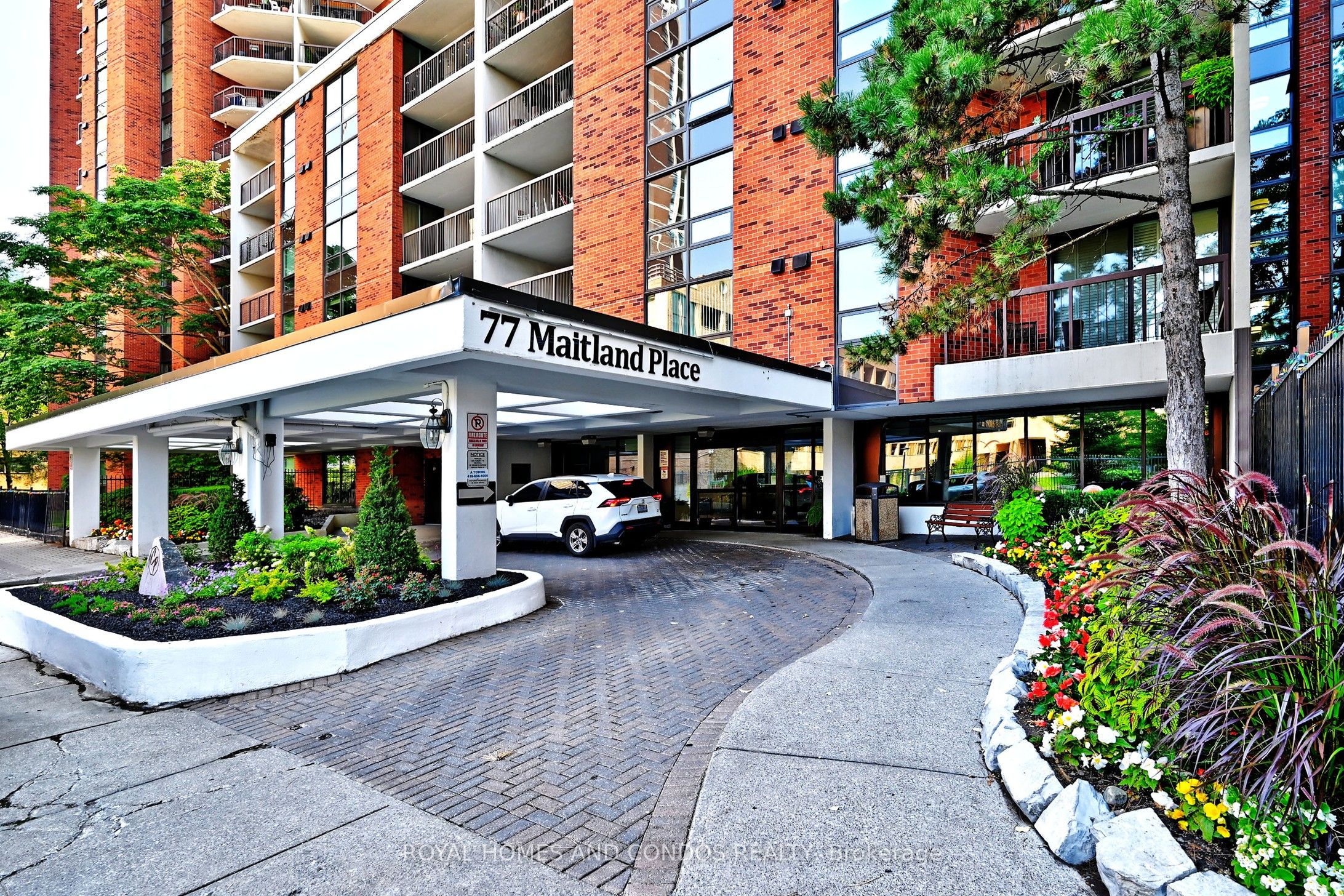 Unit 220 - 77 Maitland Place, Toronto 3