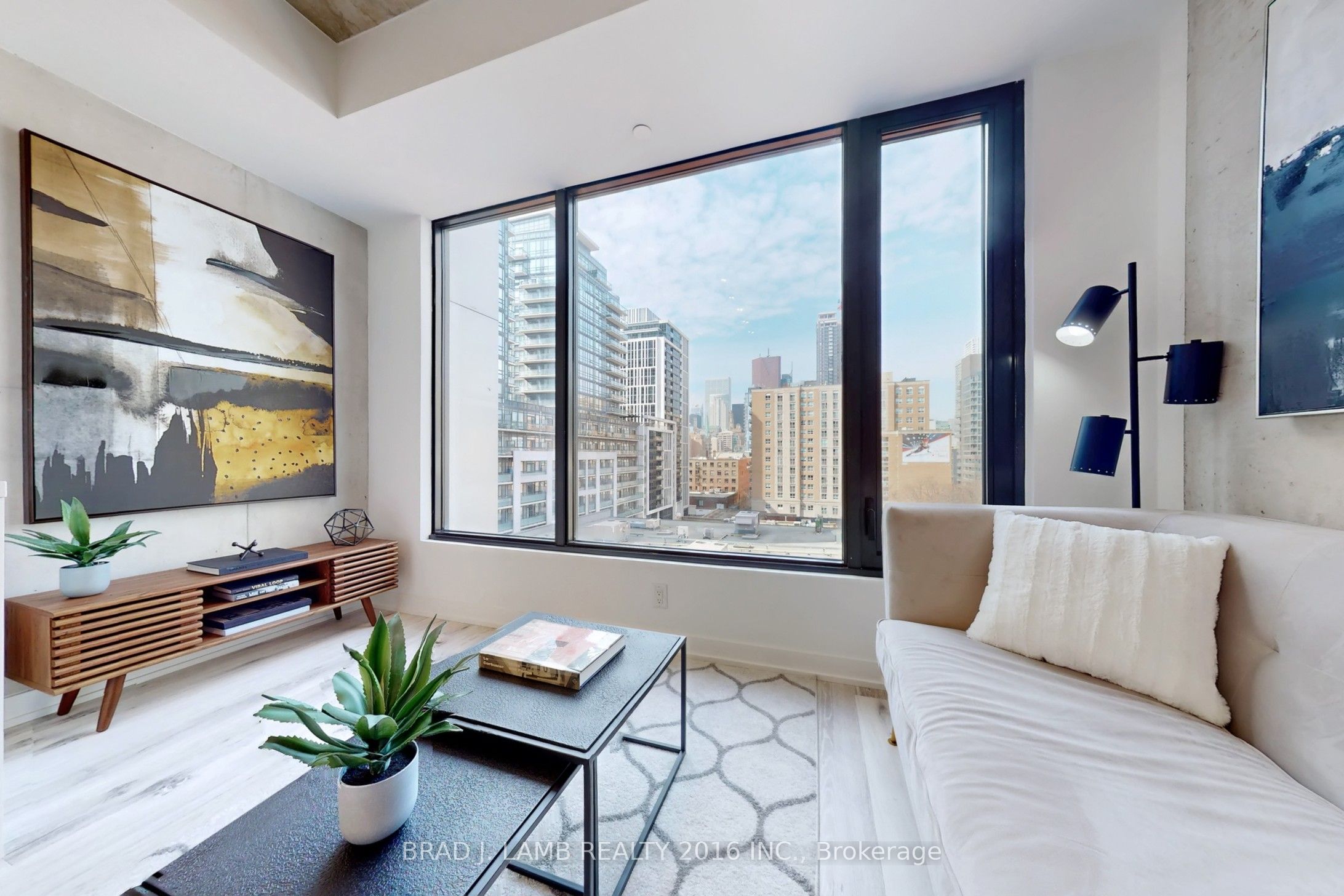 Unit 618 - 55 Ontario Street, Toronto 4