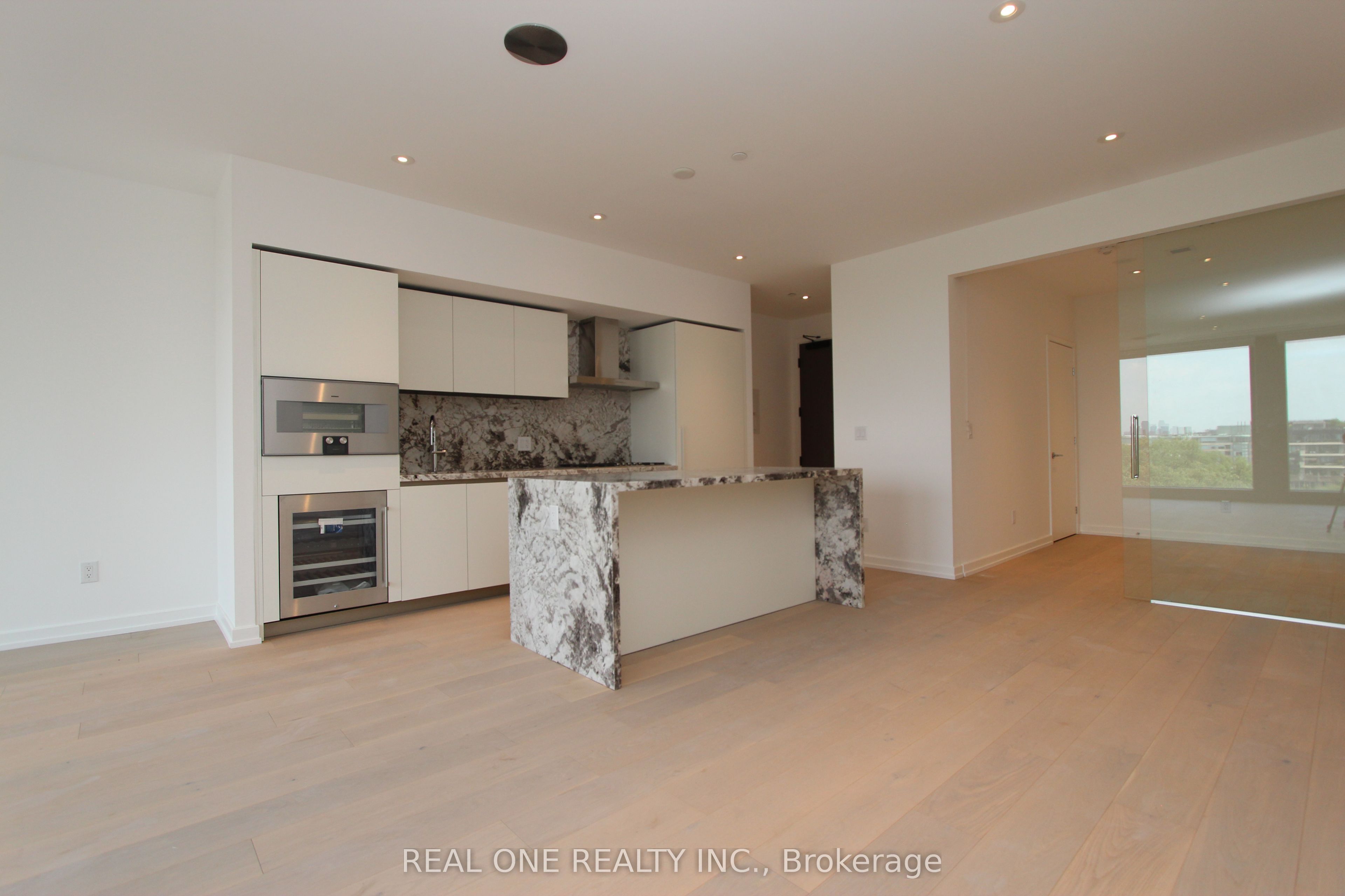 Unit 804 - 1315 Bay Street, Toronto 3