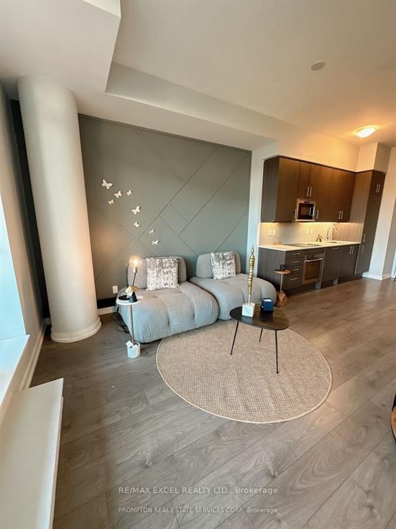 Unit 503 - 297 College Street, Toronto 4