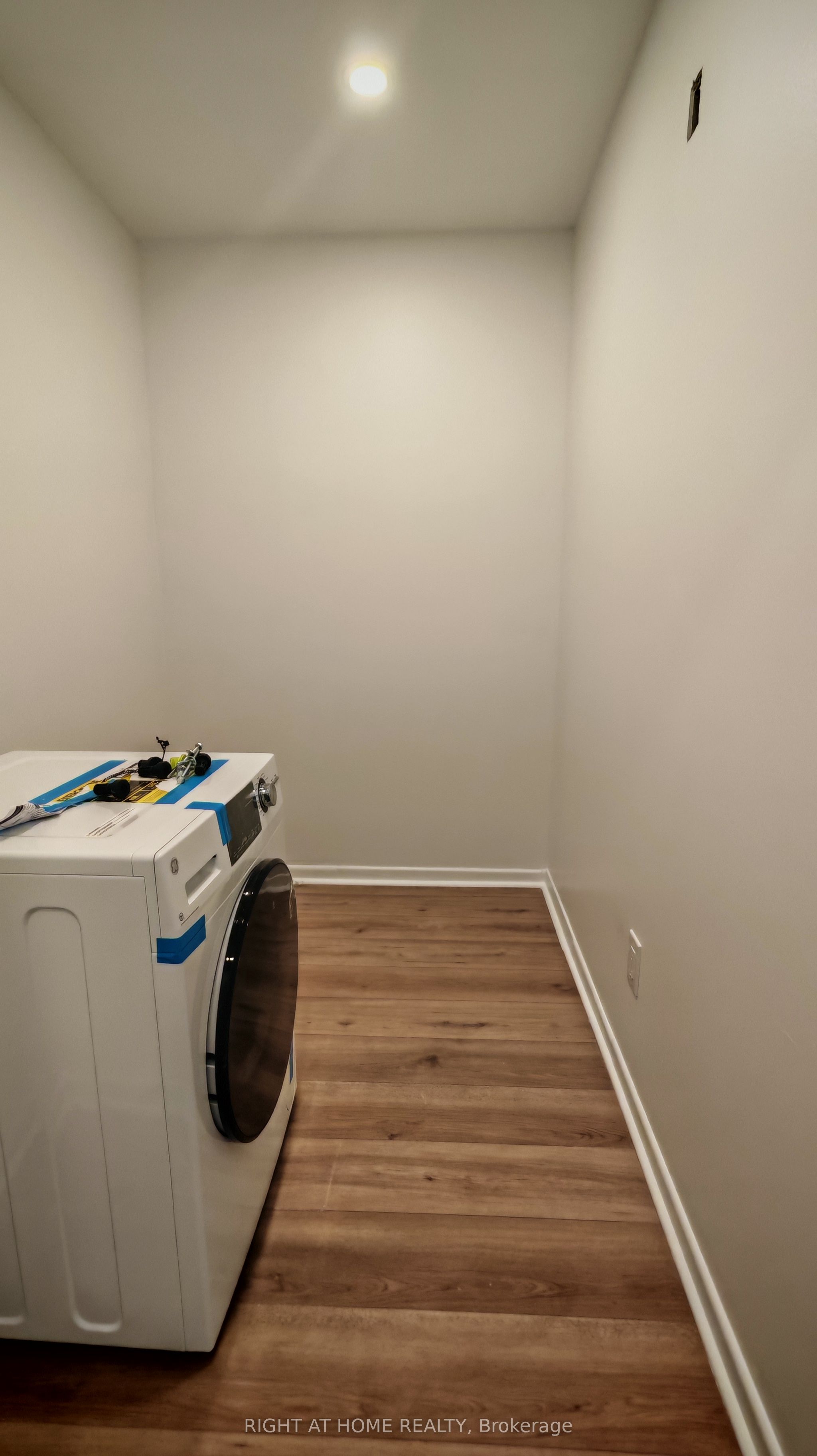 Unit 2434 - 33 Harbour Square, Toronto 3