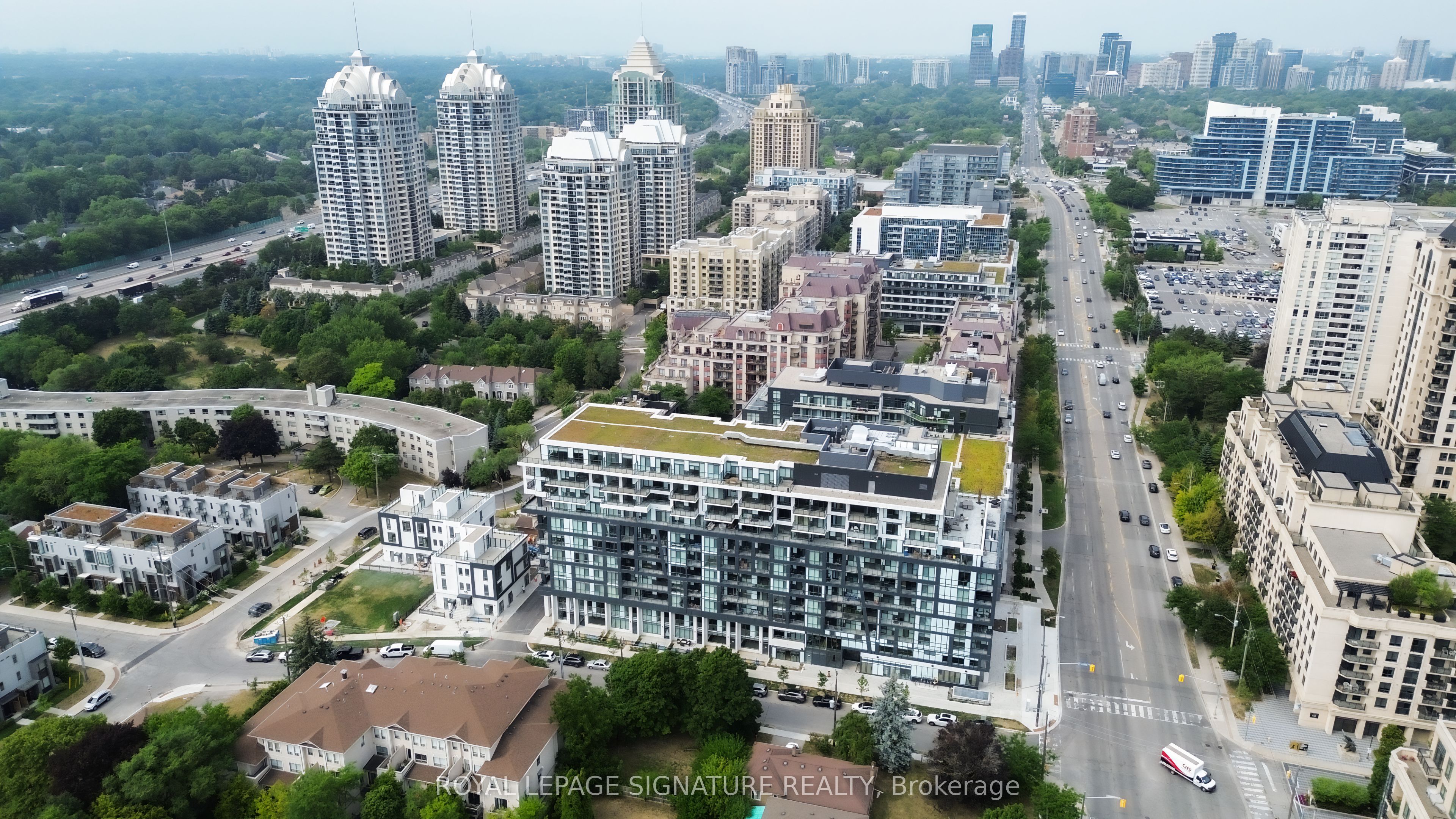 Unit 614 - 6 Greenbriar Road, North York 2