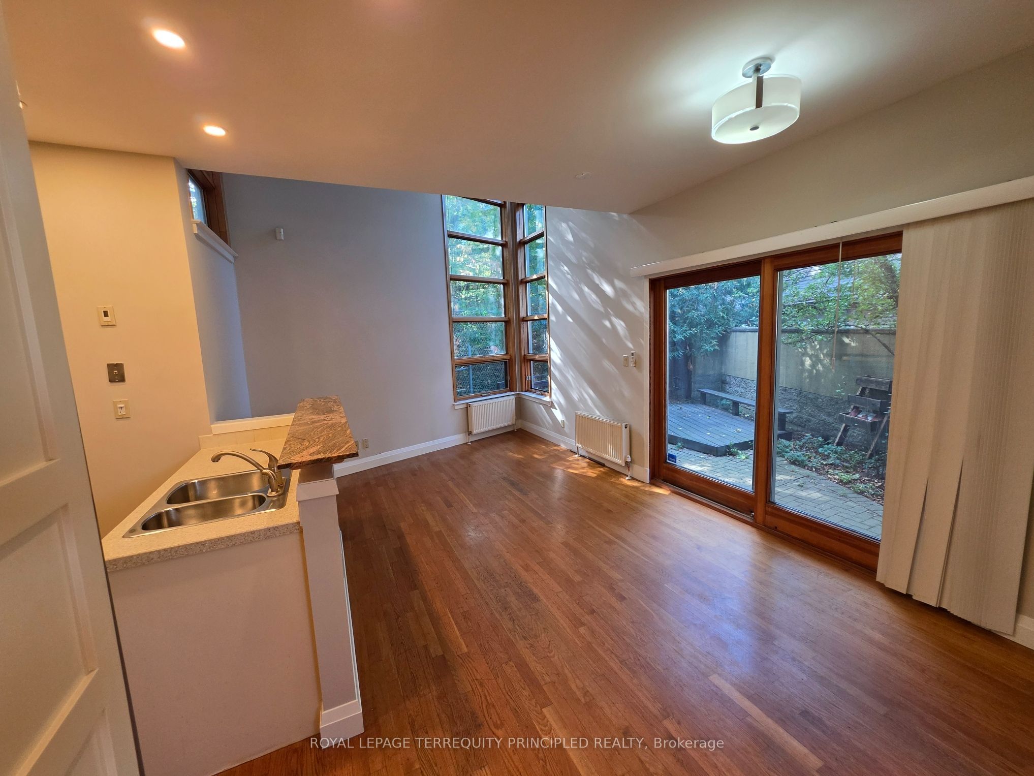 Unit B - 8 Bright Street, Toronto 4