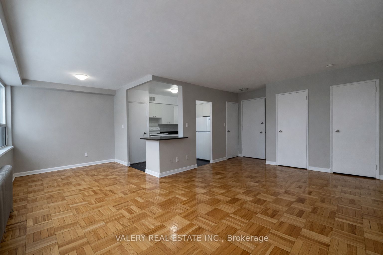 Unit 408 - 42 Thorncliffe Park Drive, Toronto 4