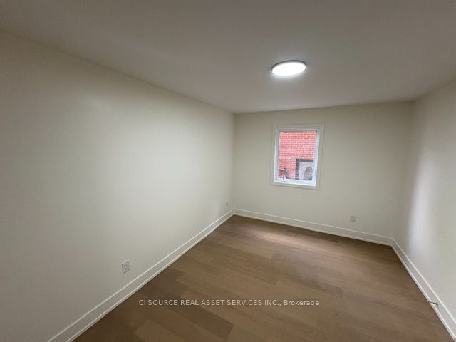 Unit Main Floor - 152 Brunswick Avenue, Toronto 3