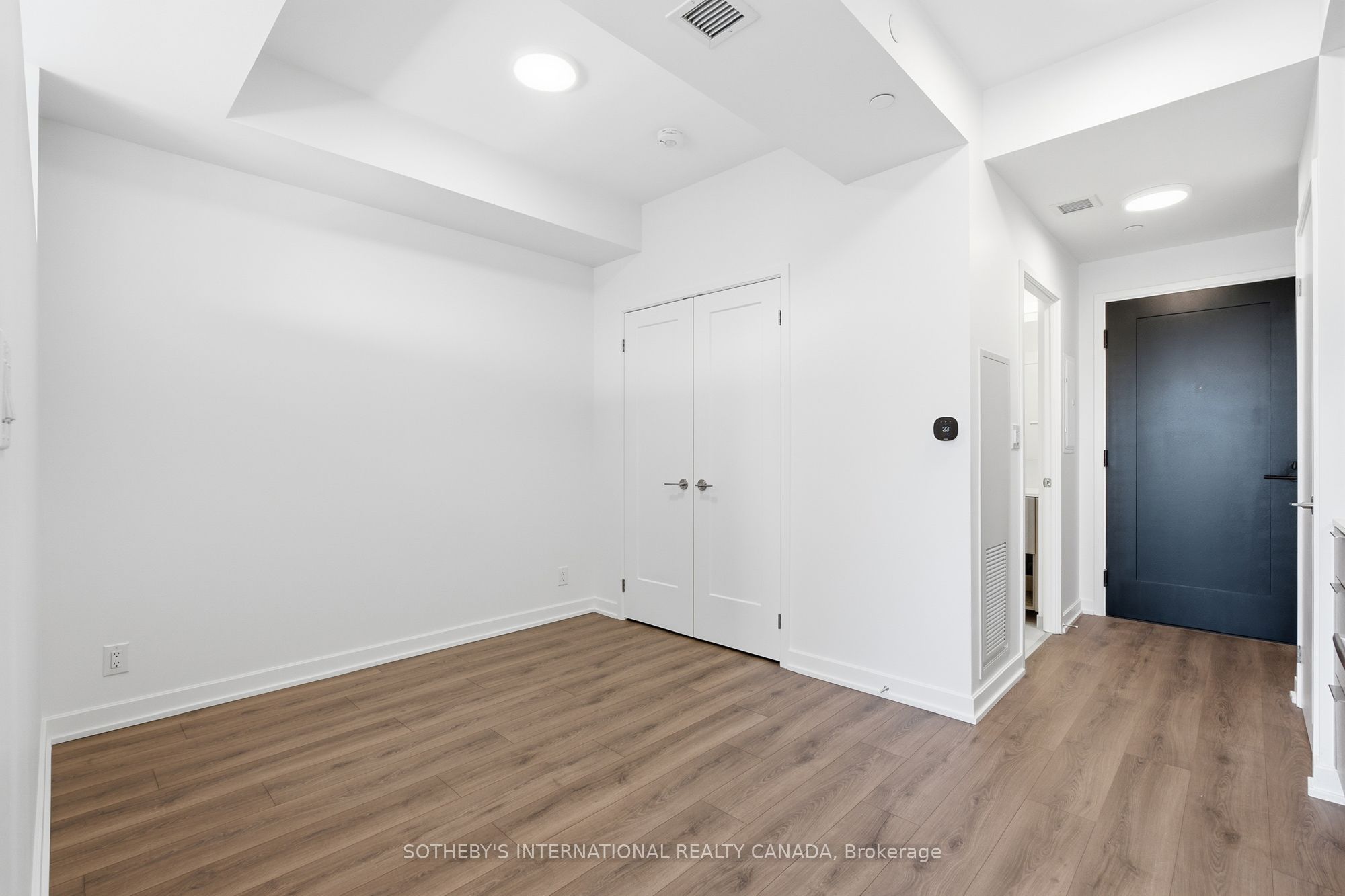 Unit 612 - 88 Bathurst Street, Toronto 5
