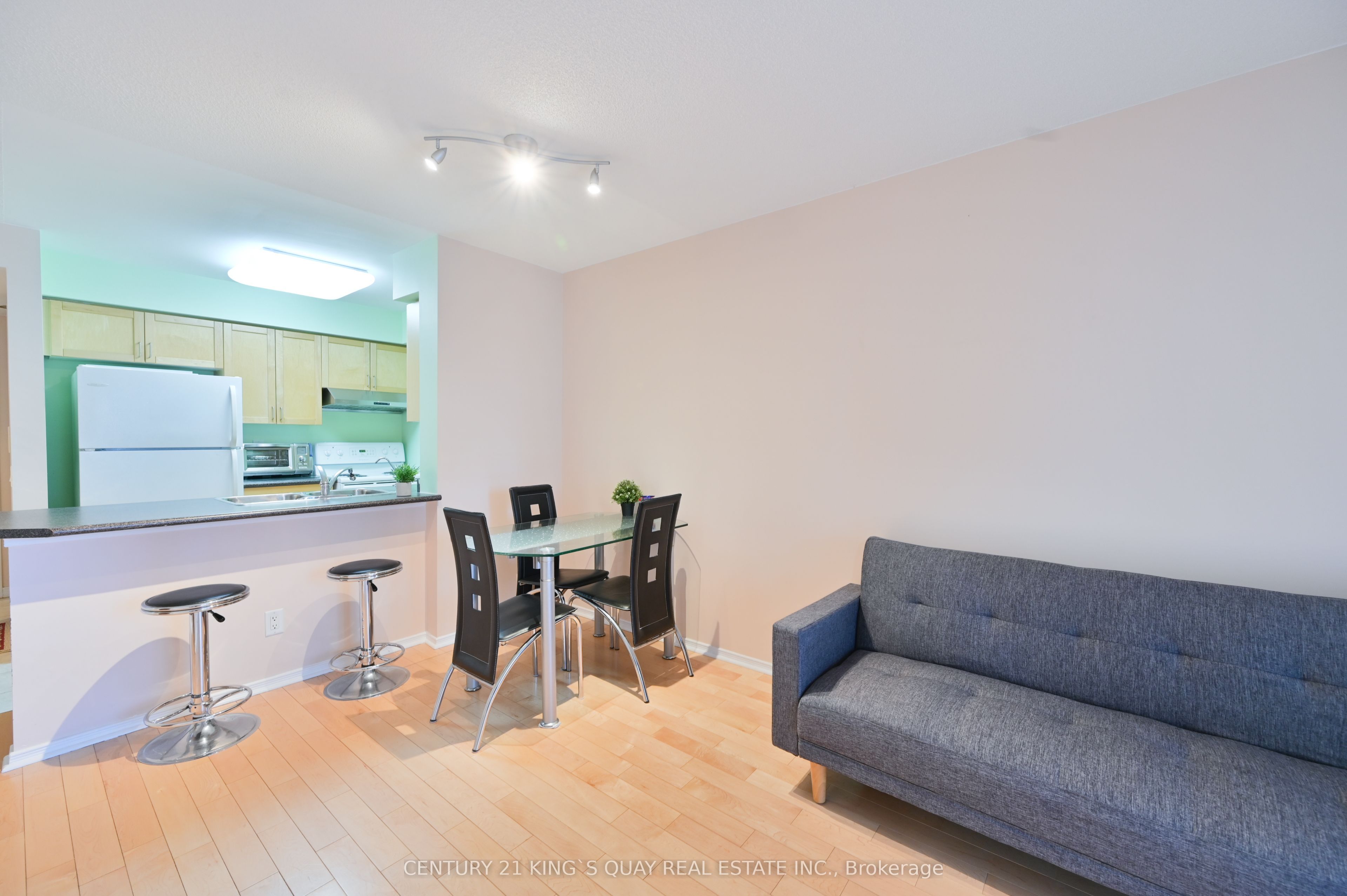 Unit 612 - 155 Beecroft Road, North York 4