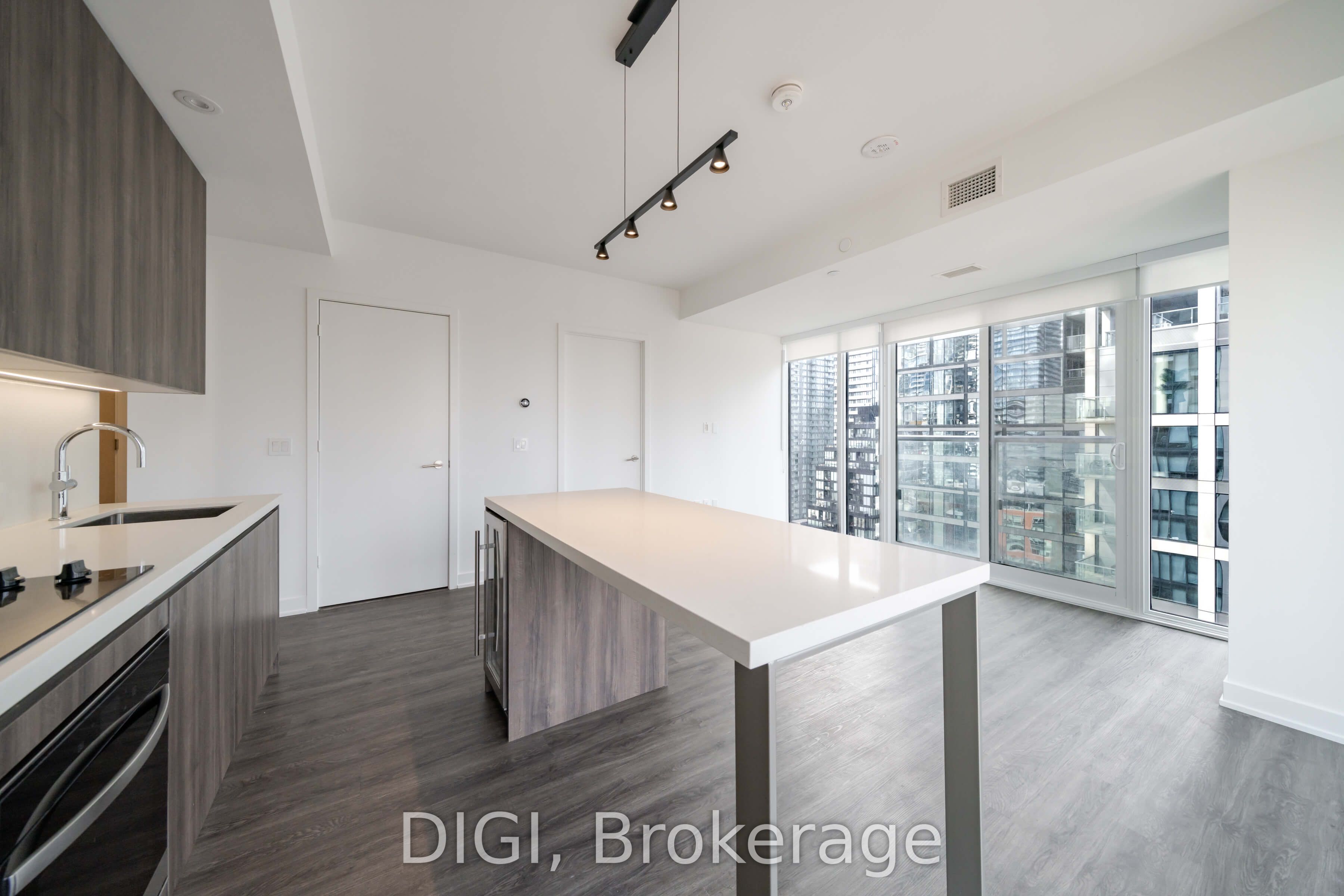 Unit 2406 - 8 Gloucester Street, Toronto 5