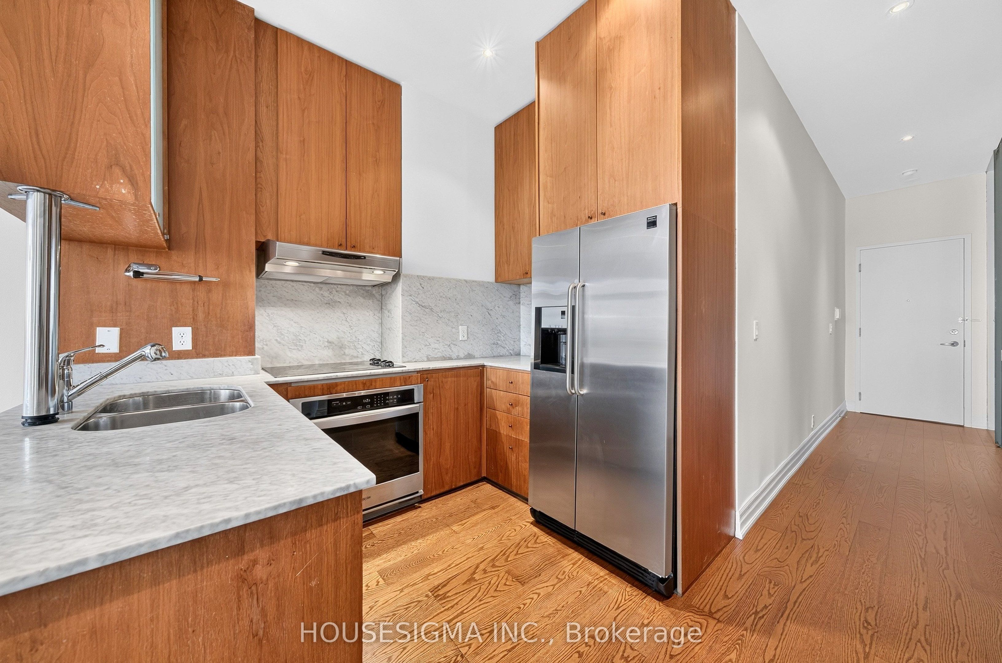 Unit 804 - 797 Don Mills Road, Toronto 4