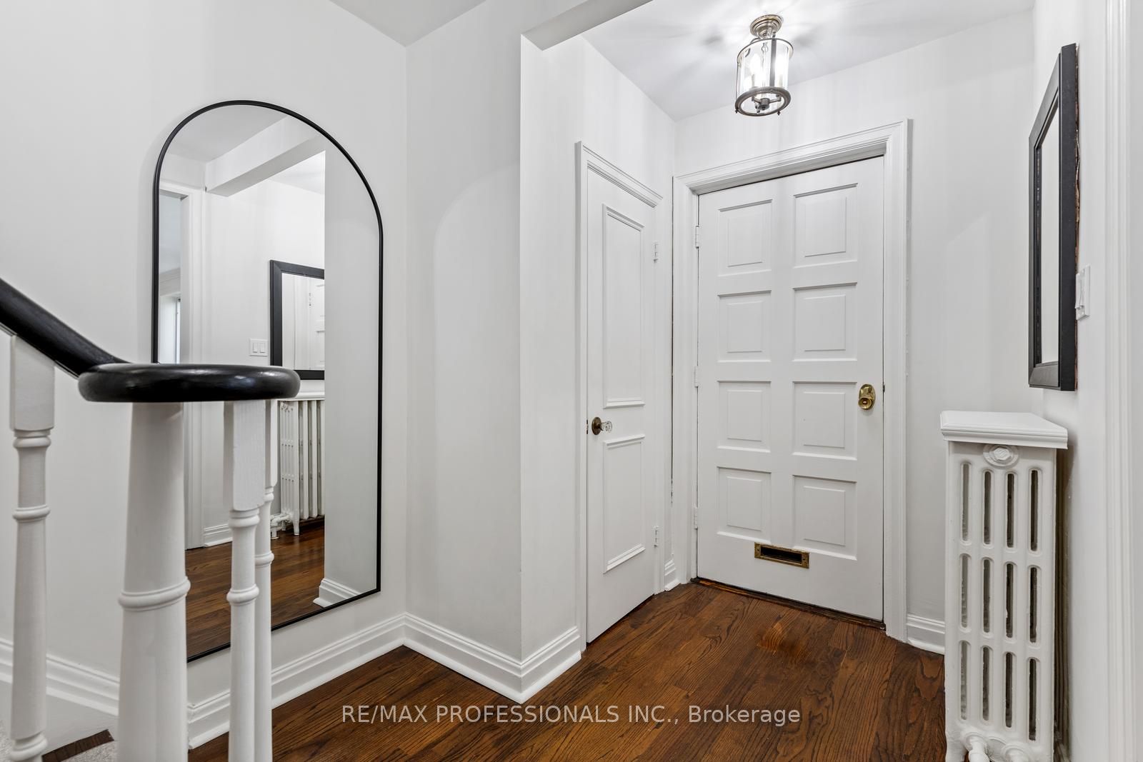 245 Yonge Blvd, Toronto, Ontario M5M3J1 Sold History HouseSigma