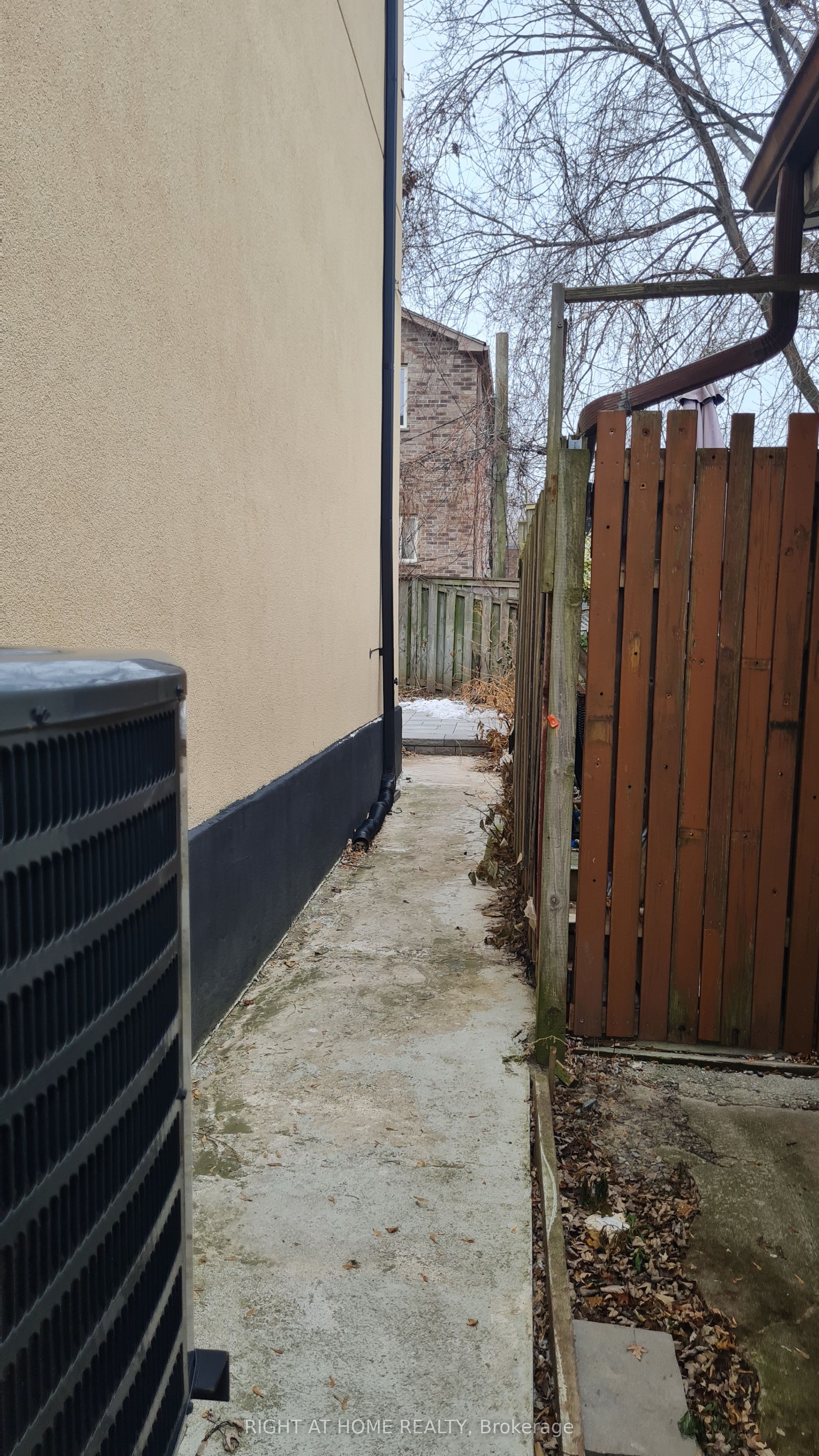 Unit Room A - 10 Emmott Avenue, Scarborough 2