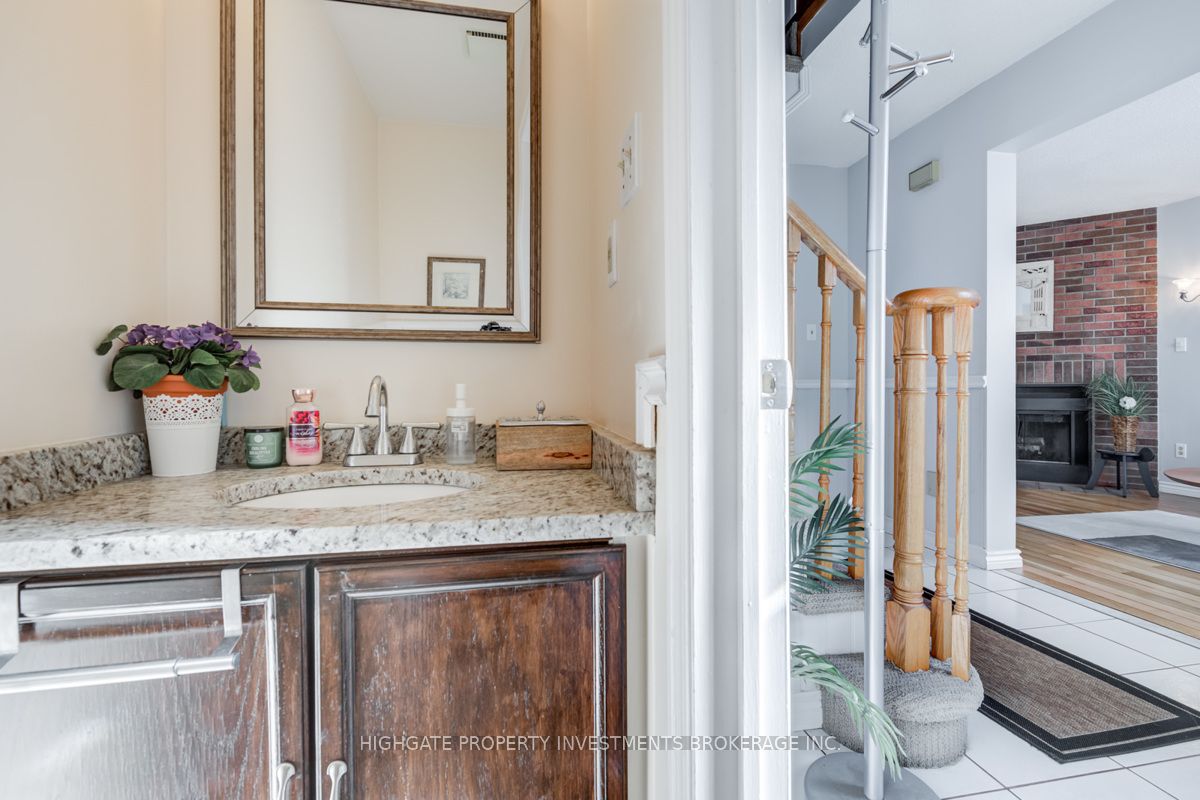 913 Dyer Court, Oshawa 4