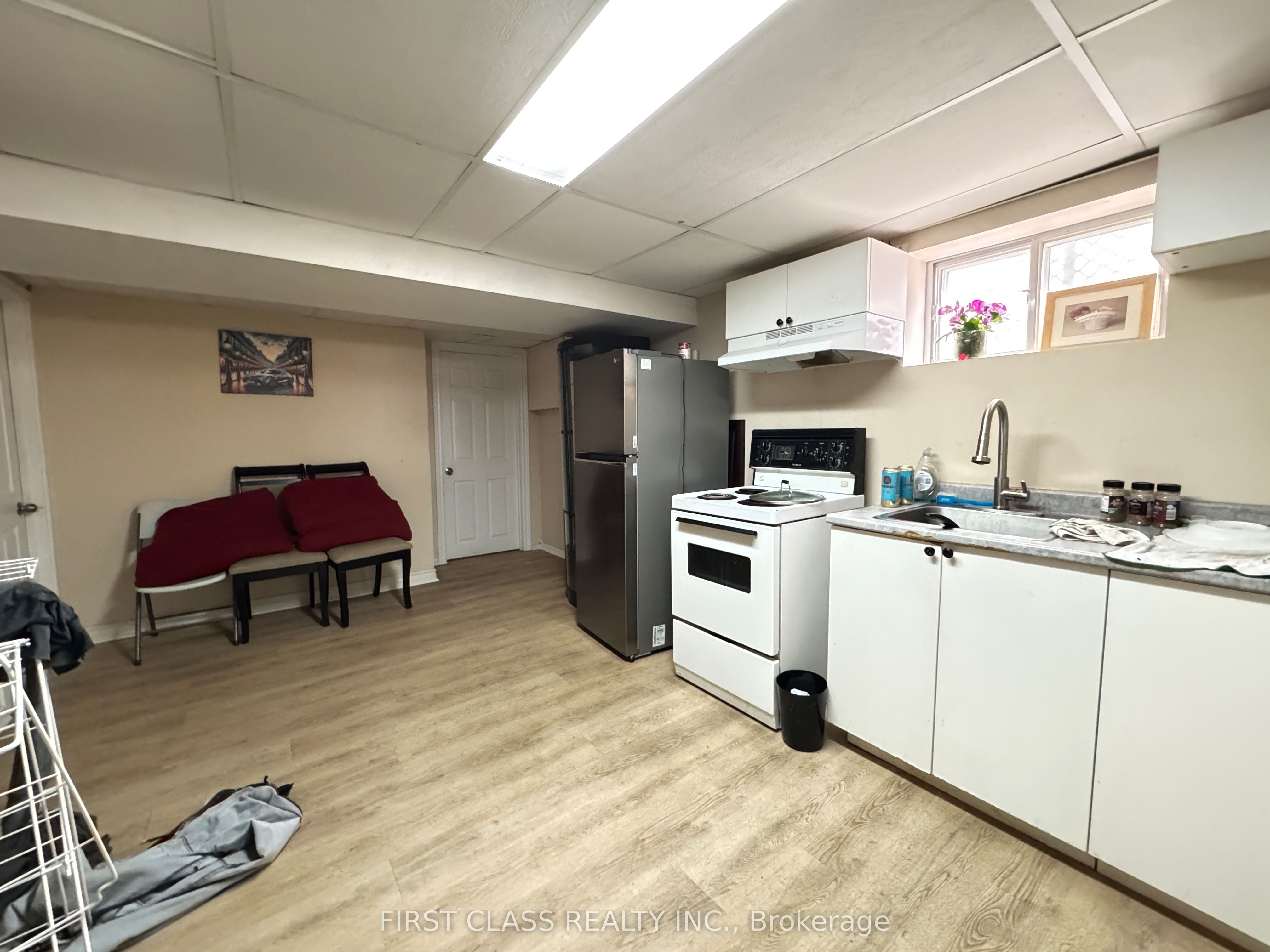 Unit Bsmt - 11 Ellington Drive, Scarborough 3