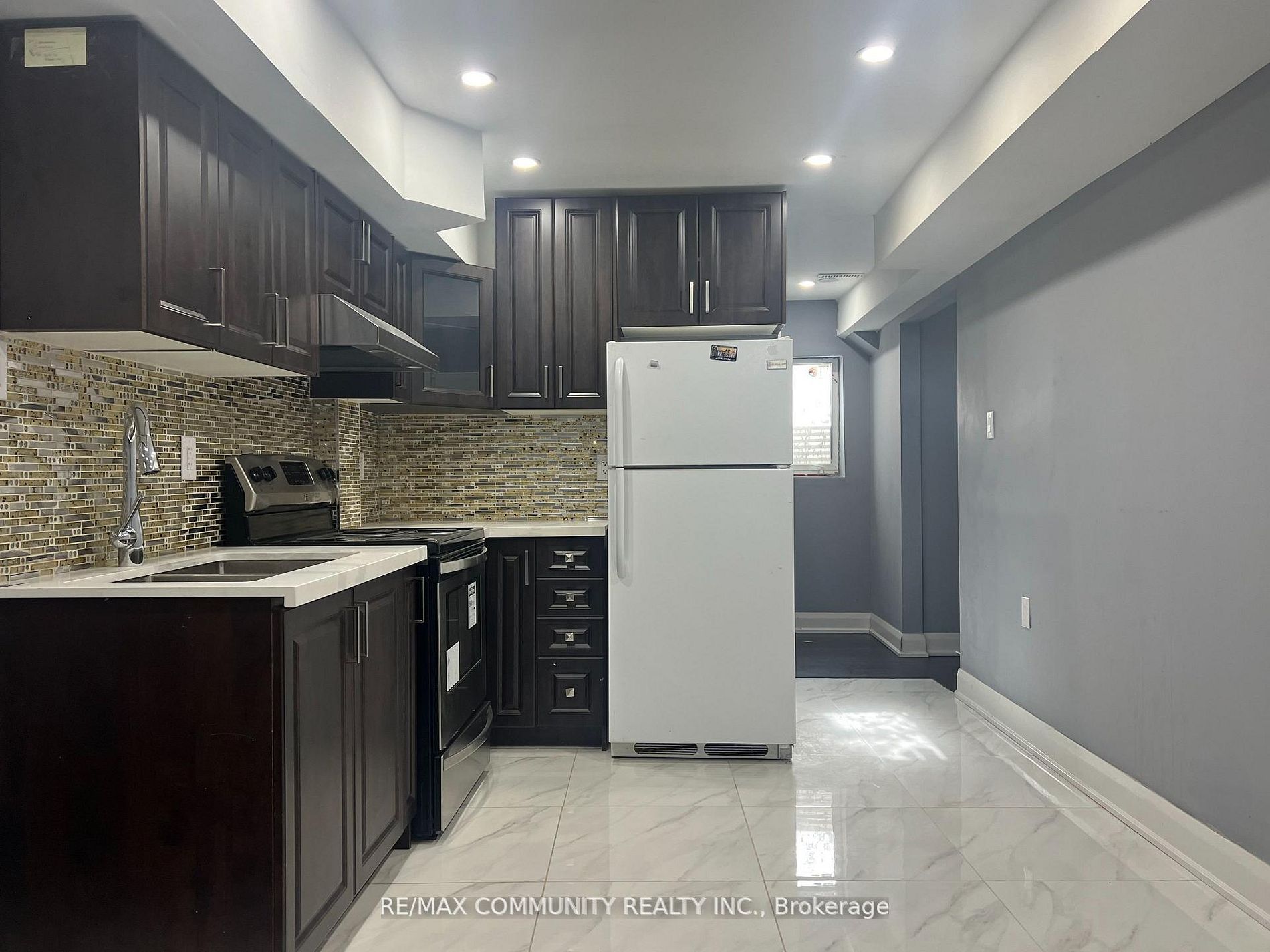 Unit Basement - 1163 Ravenscroft Road, Ajax 5