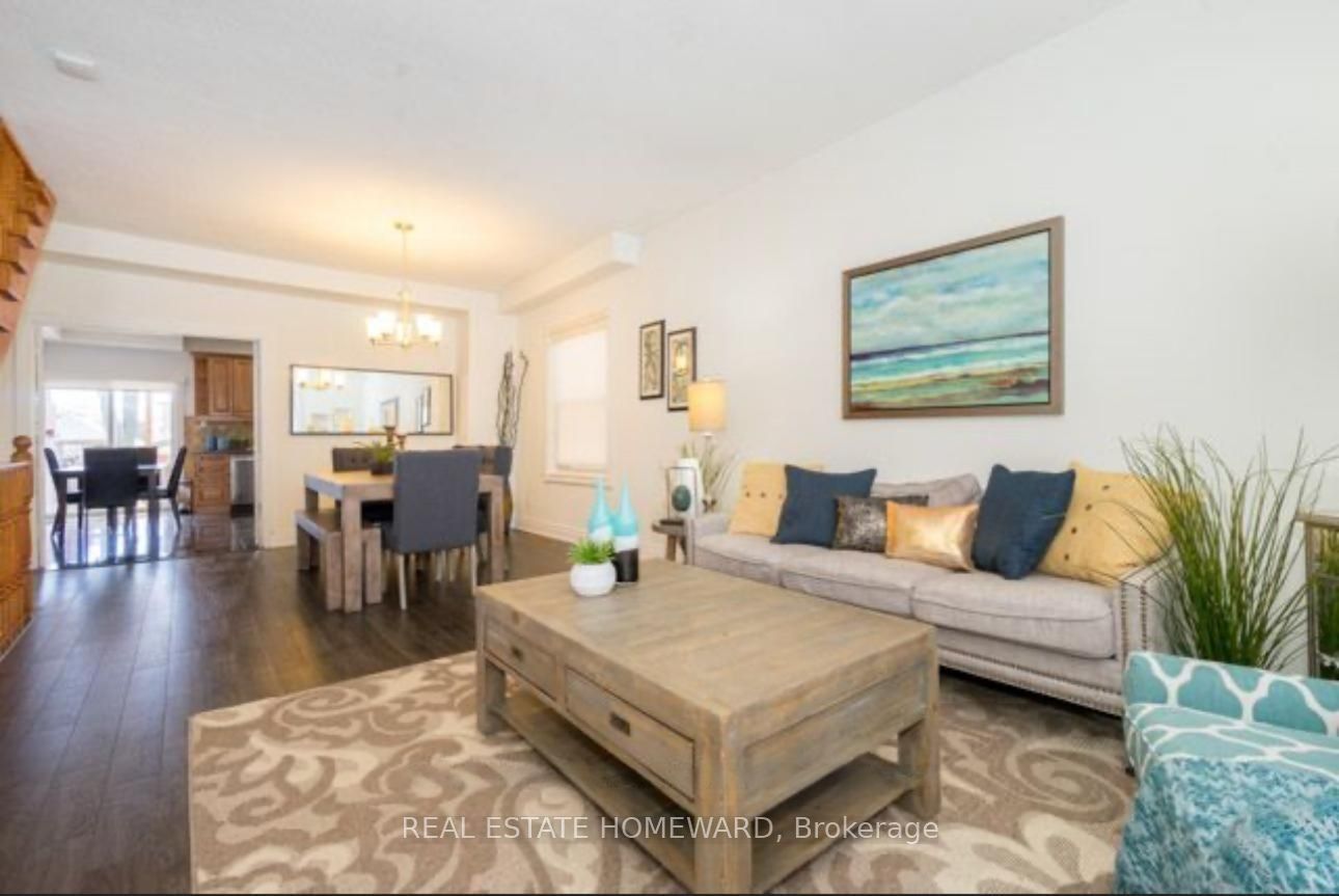 295 Gowan Avenue E, Toronto 3