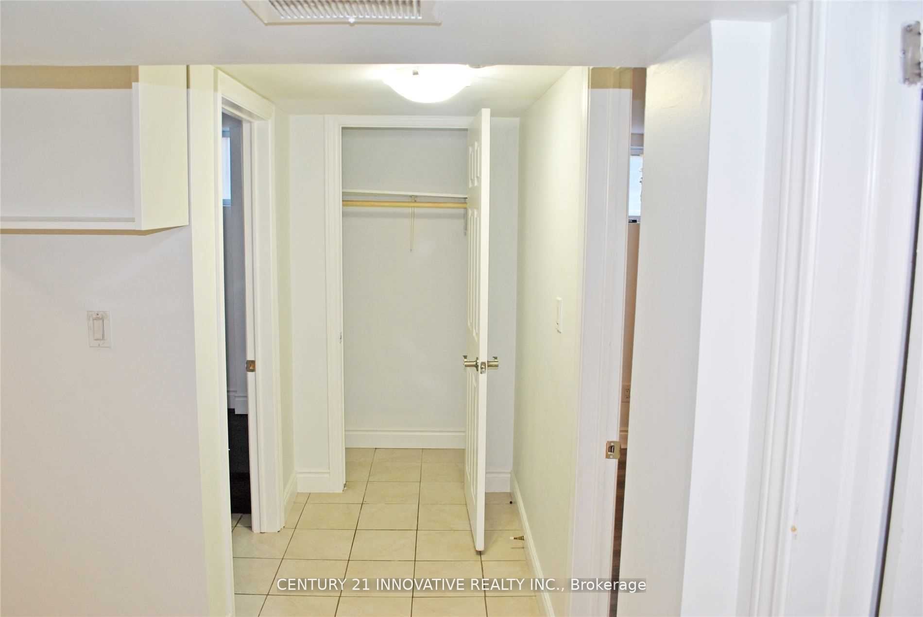 Unit Bsmt 1+1 - 985 Victoria Park Avenue, Toronto 5