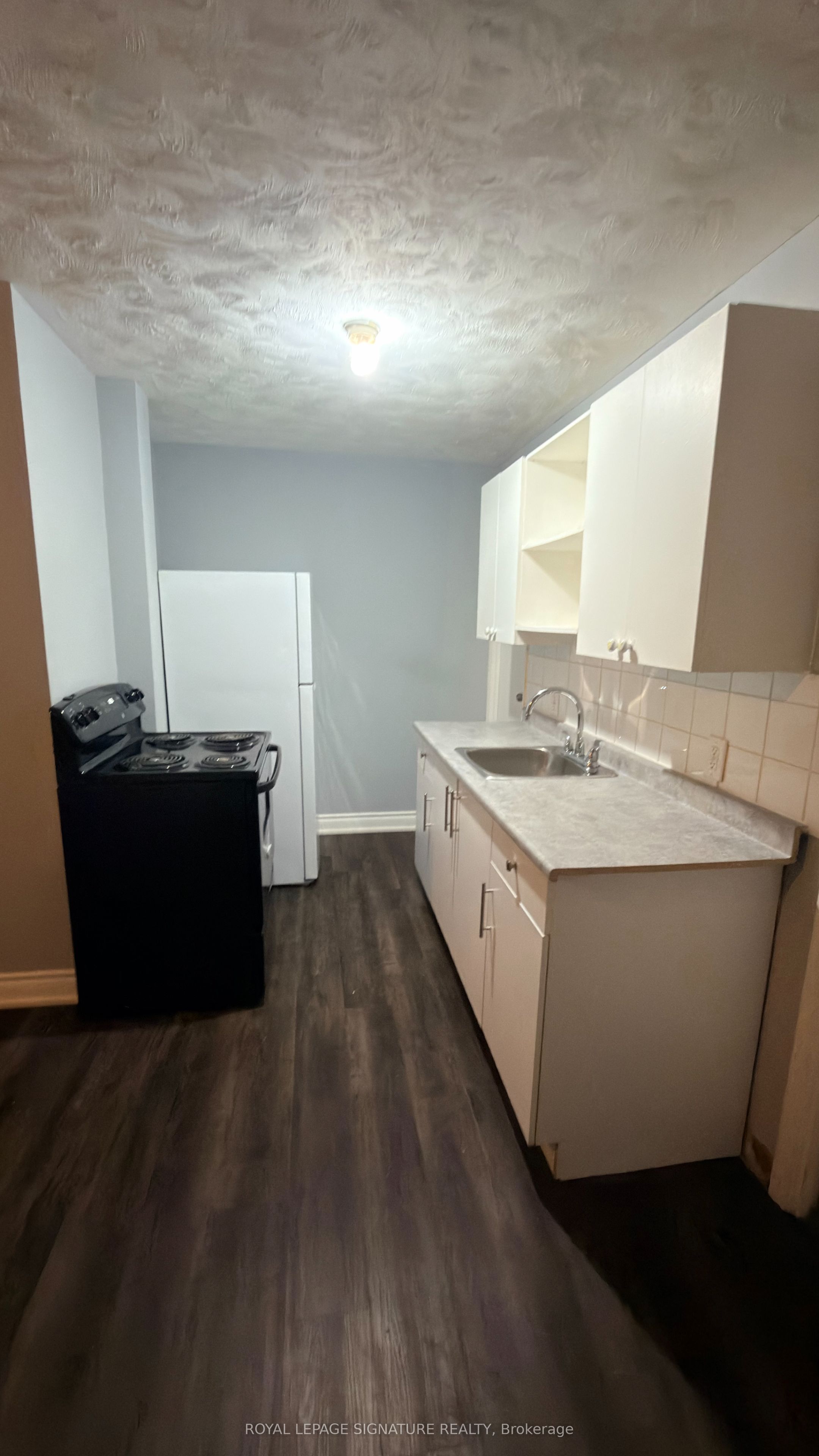 Unit 7 - 92 Wolfe Street, Oshawa 4