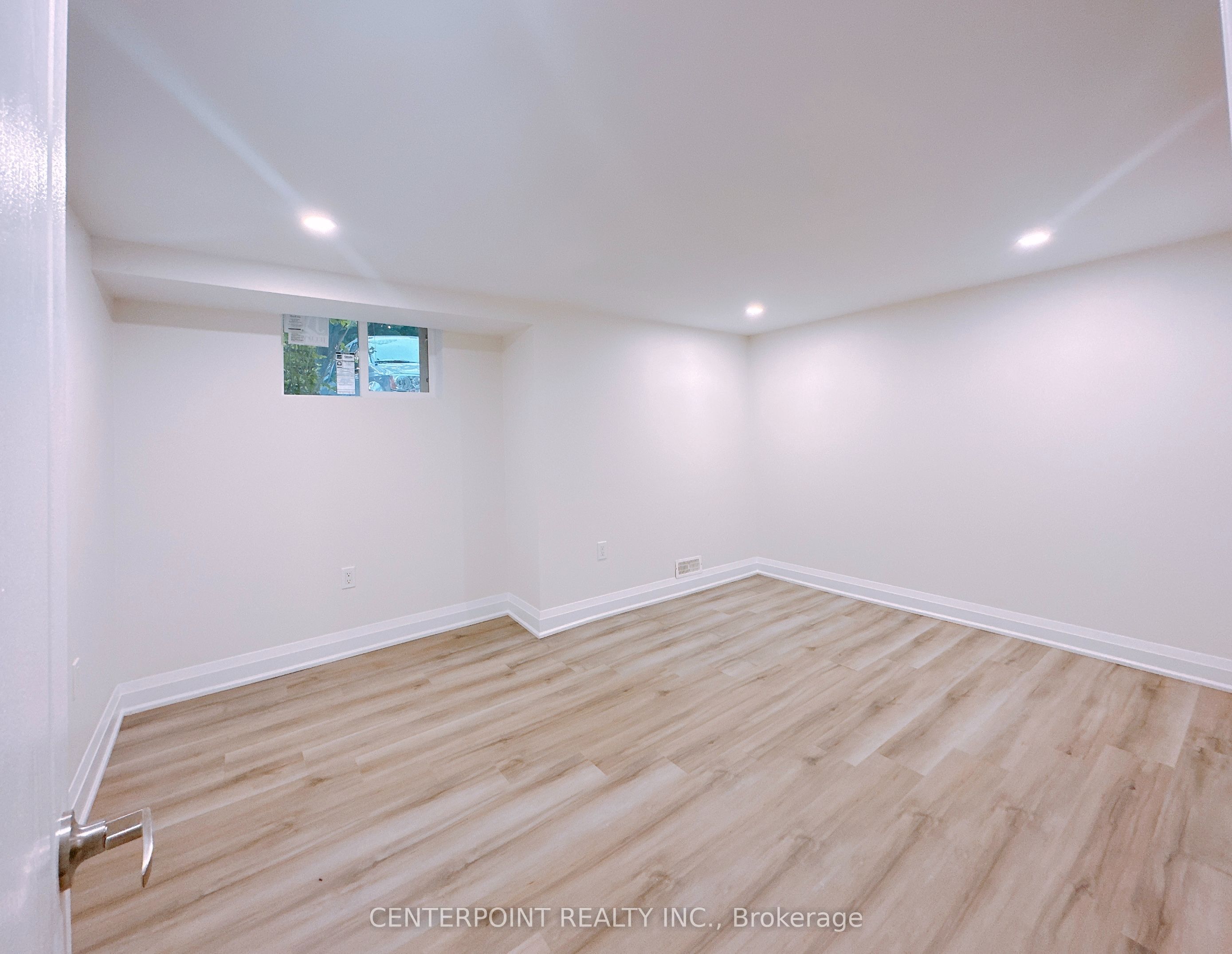 Unit Apt 4 - 555 Military Trail, Scarborough 5