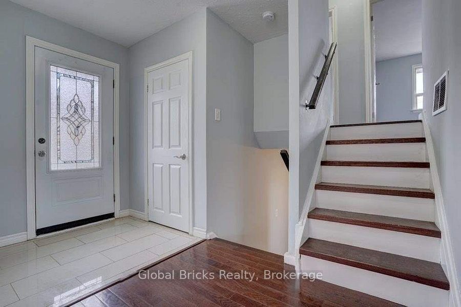 77 Milford Haven Drive E, Scarborough 4