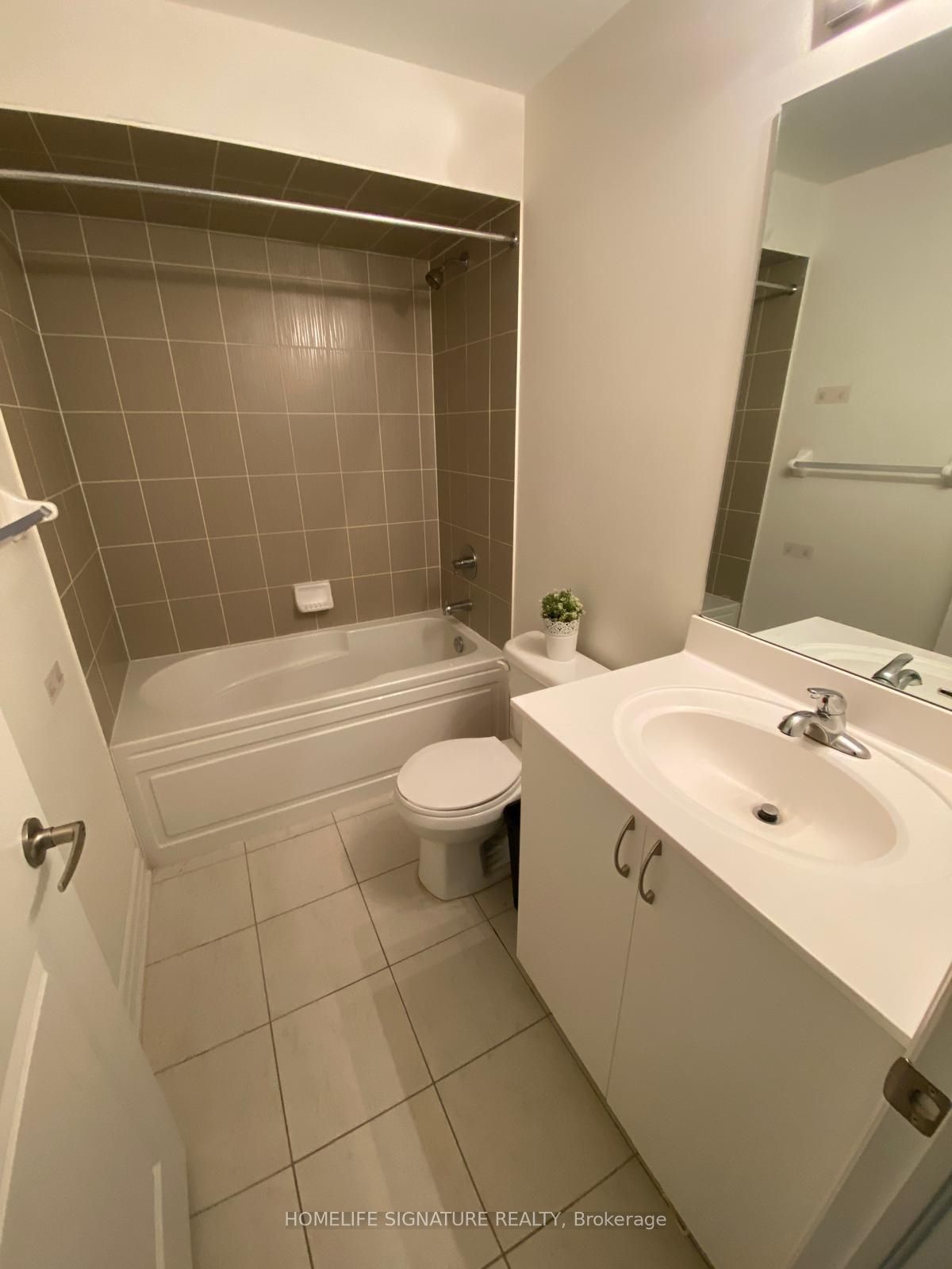Unit Basement - 973 Warden Avenue, Scarborough 3