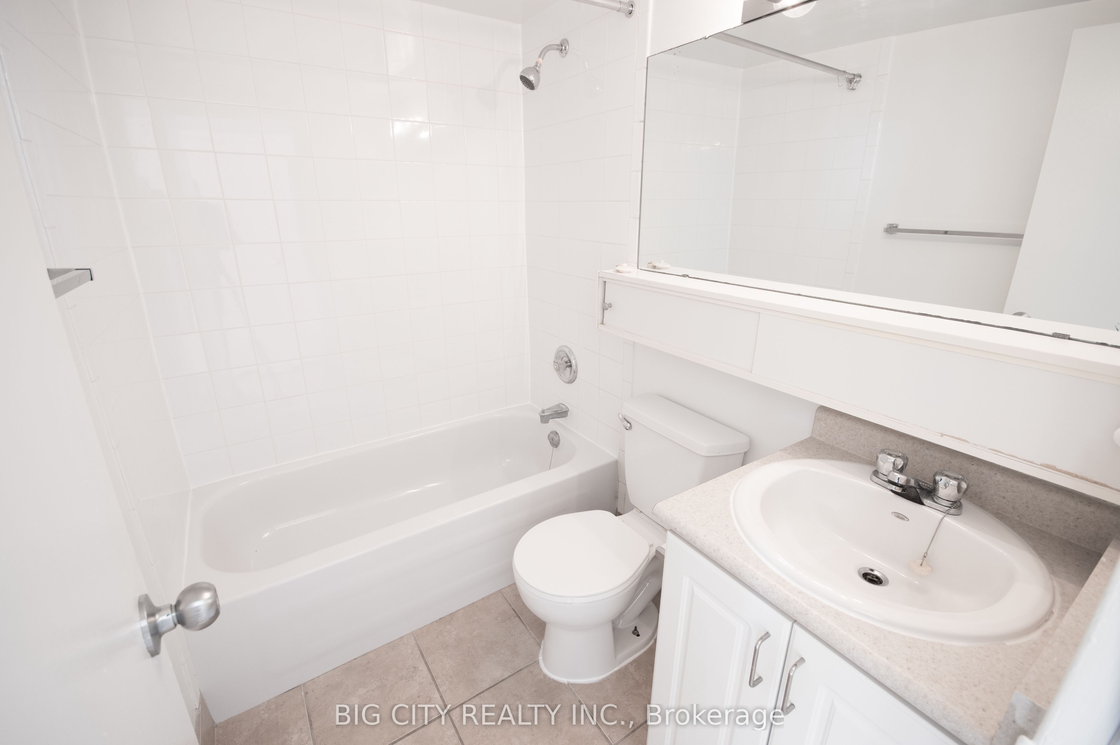 Unit 8 - 70 Cambridge Avenue, Toronto 5
