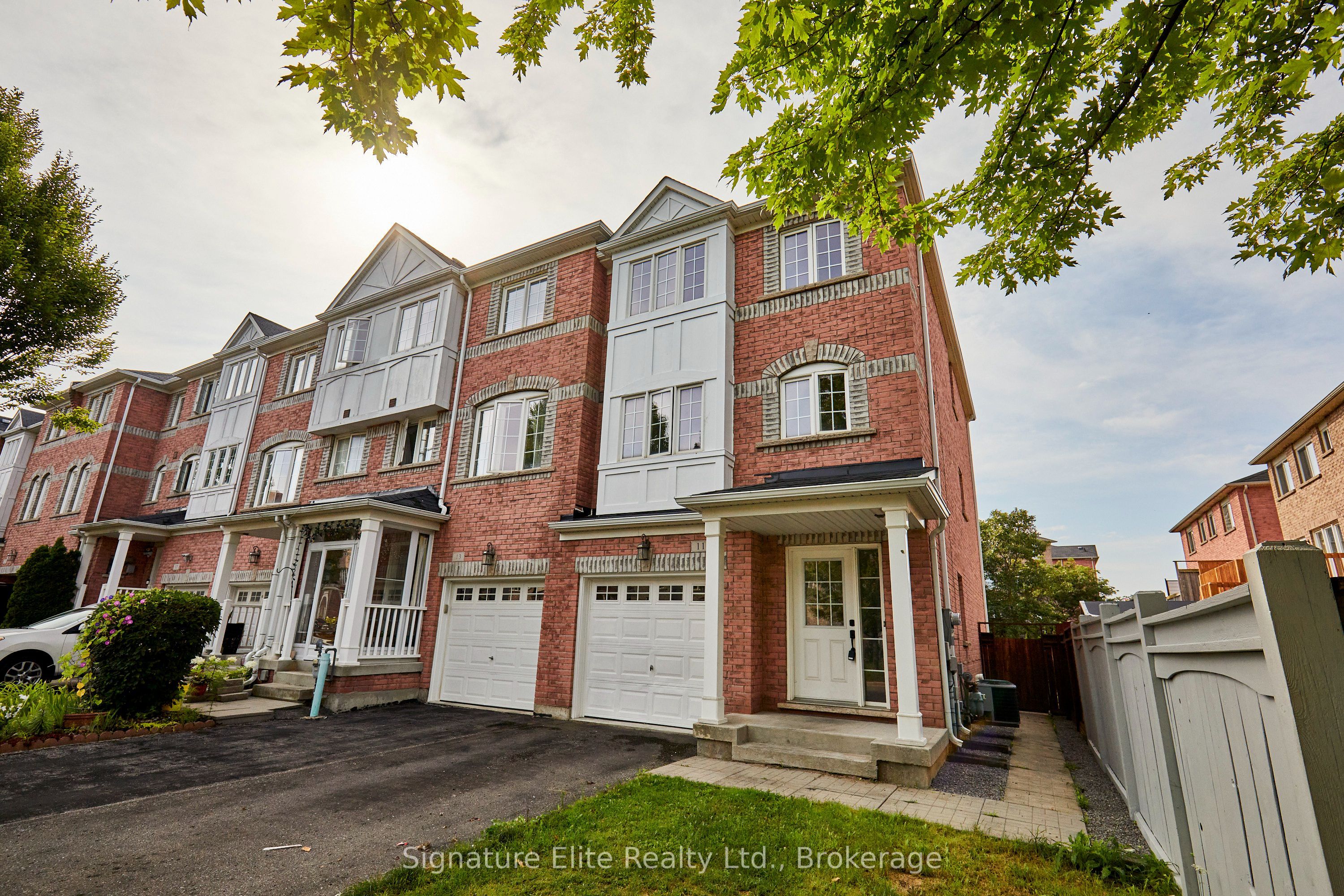 Unit Lower - 11 Etienne Street, Scarborough 2