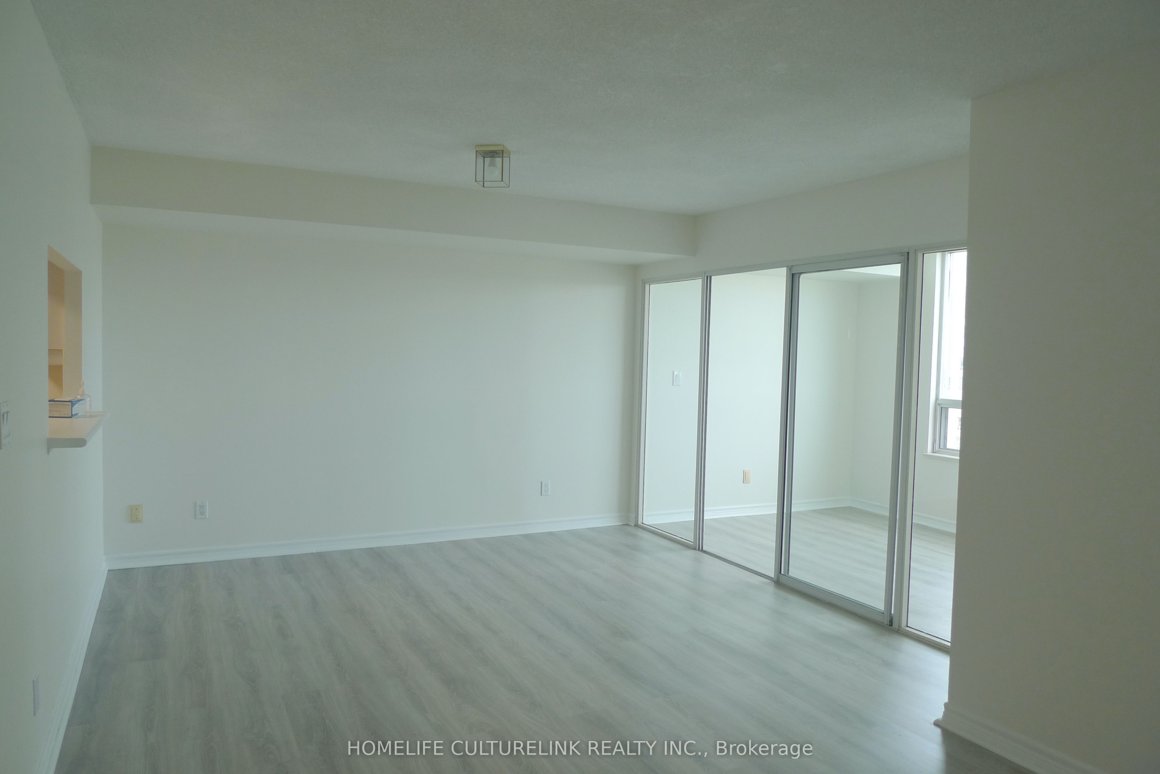 Unit 1929 - 68 Corporate Drive, Scarborough 3