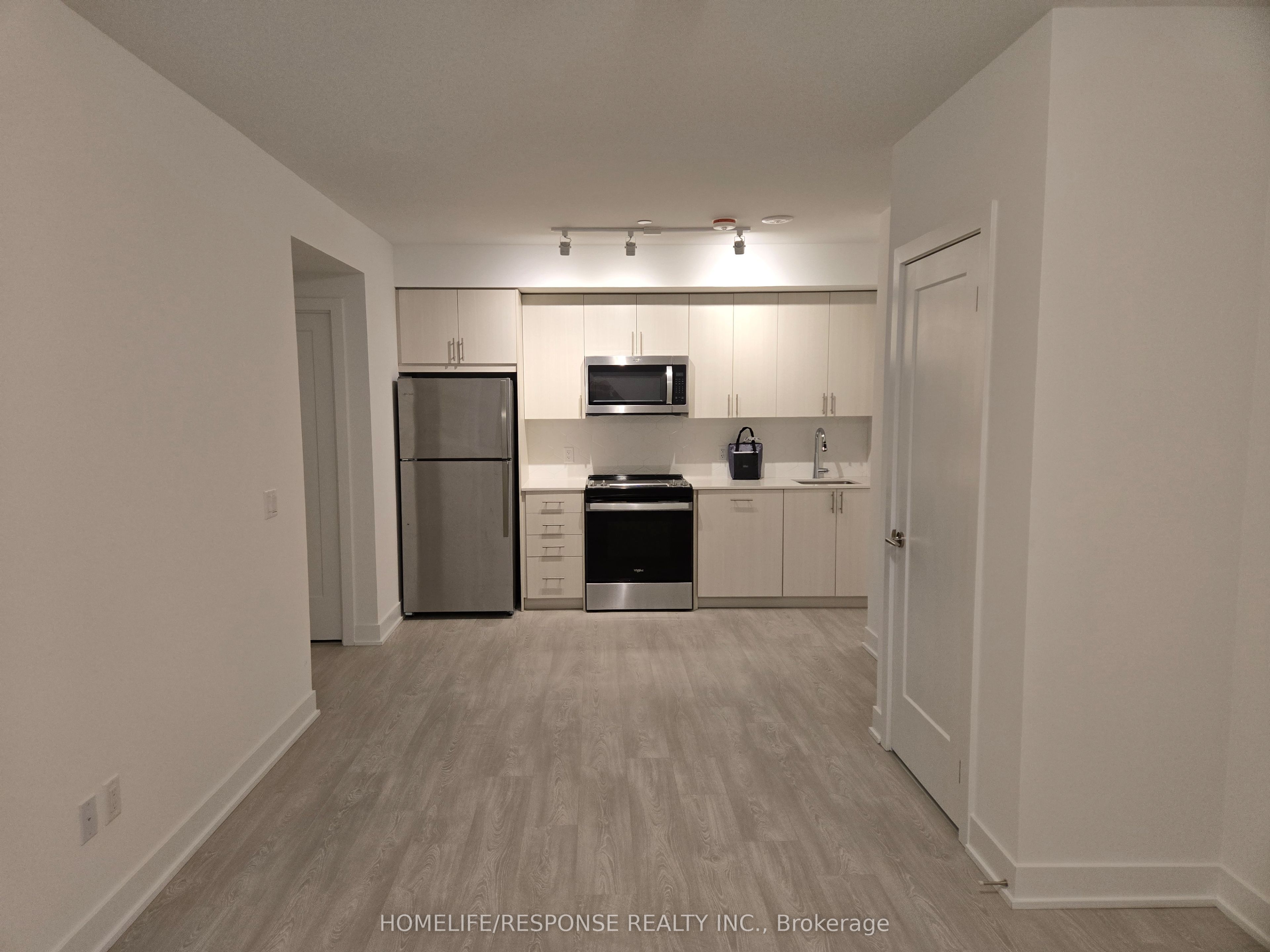 Unit 916 - 2545 Simcoe Street N, Oshawa 5