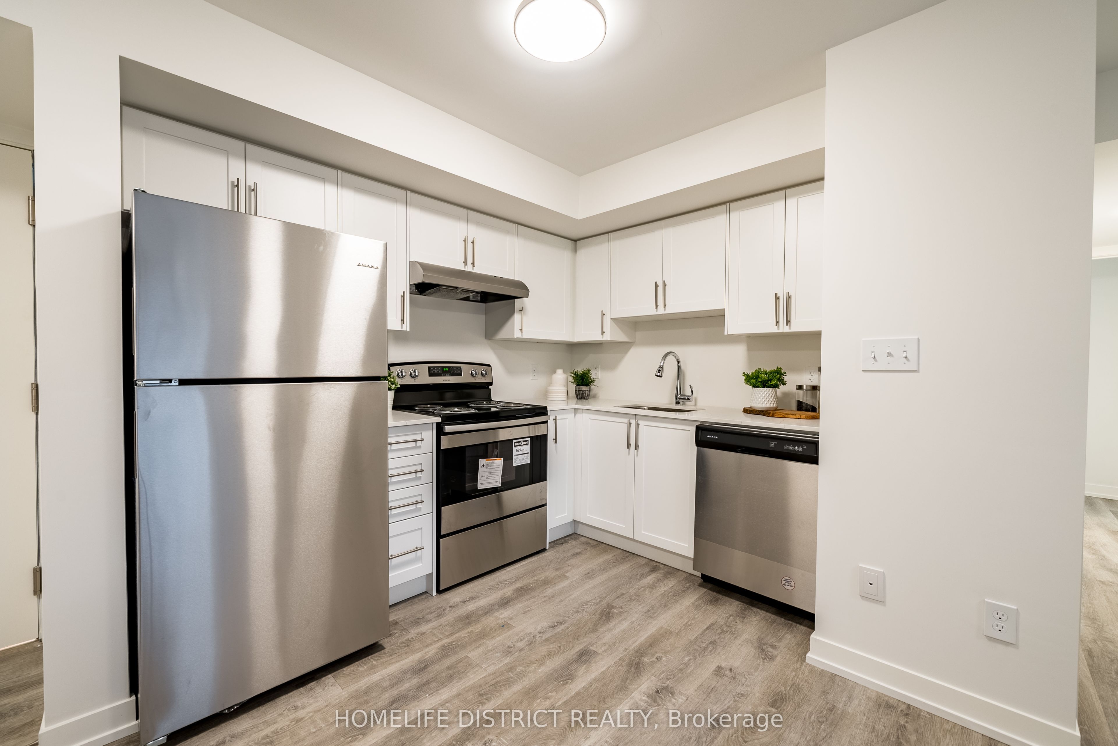 Unit 312 - 976 Simcoe Street N, Oshawa 2