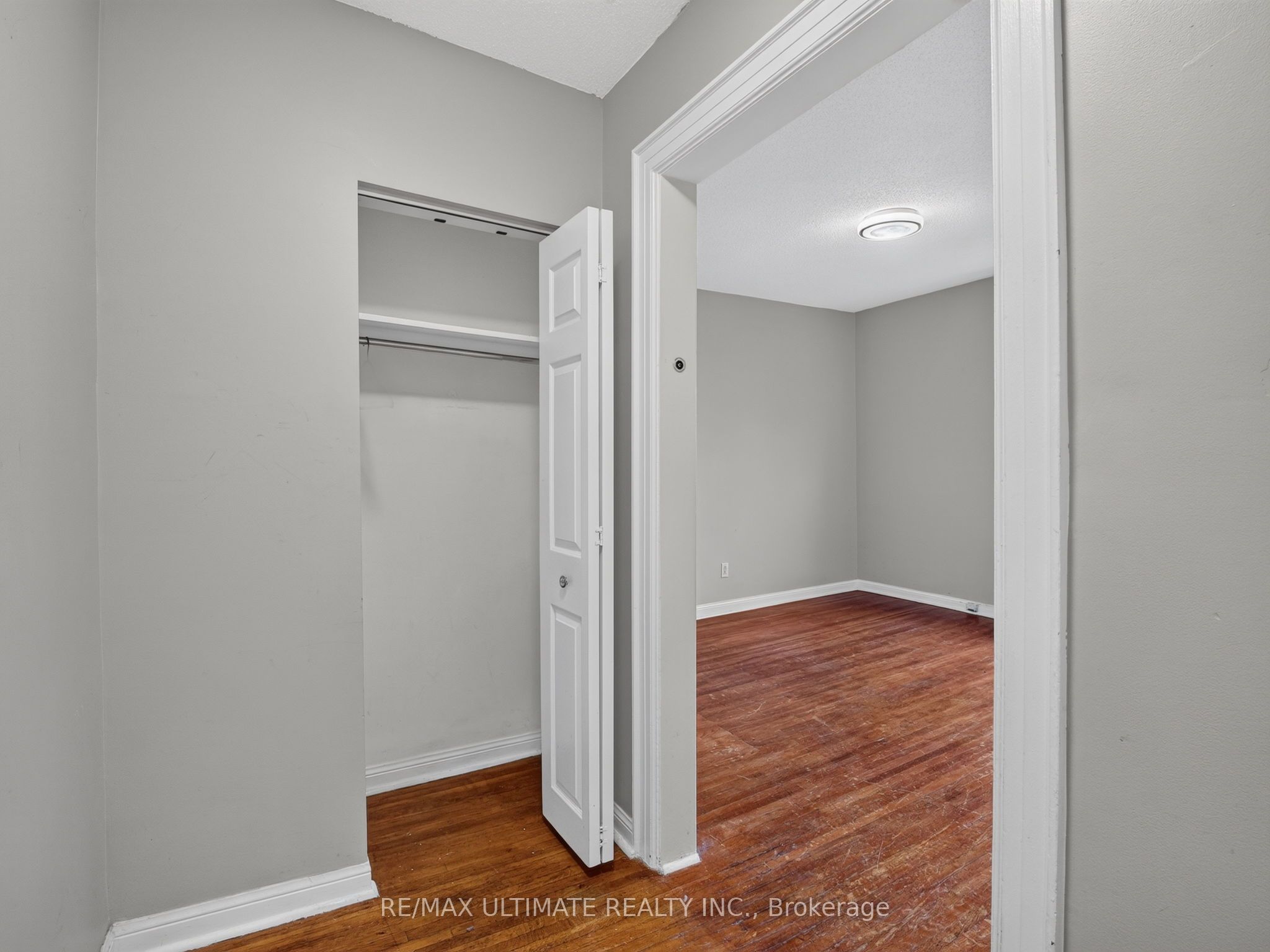 Unit 5 - 2360 Queen Street E, Toronto 3