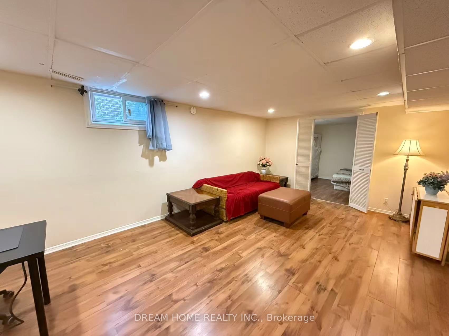 92 Rainier Square, Scarborough 2