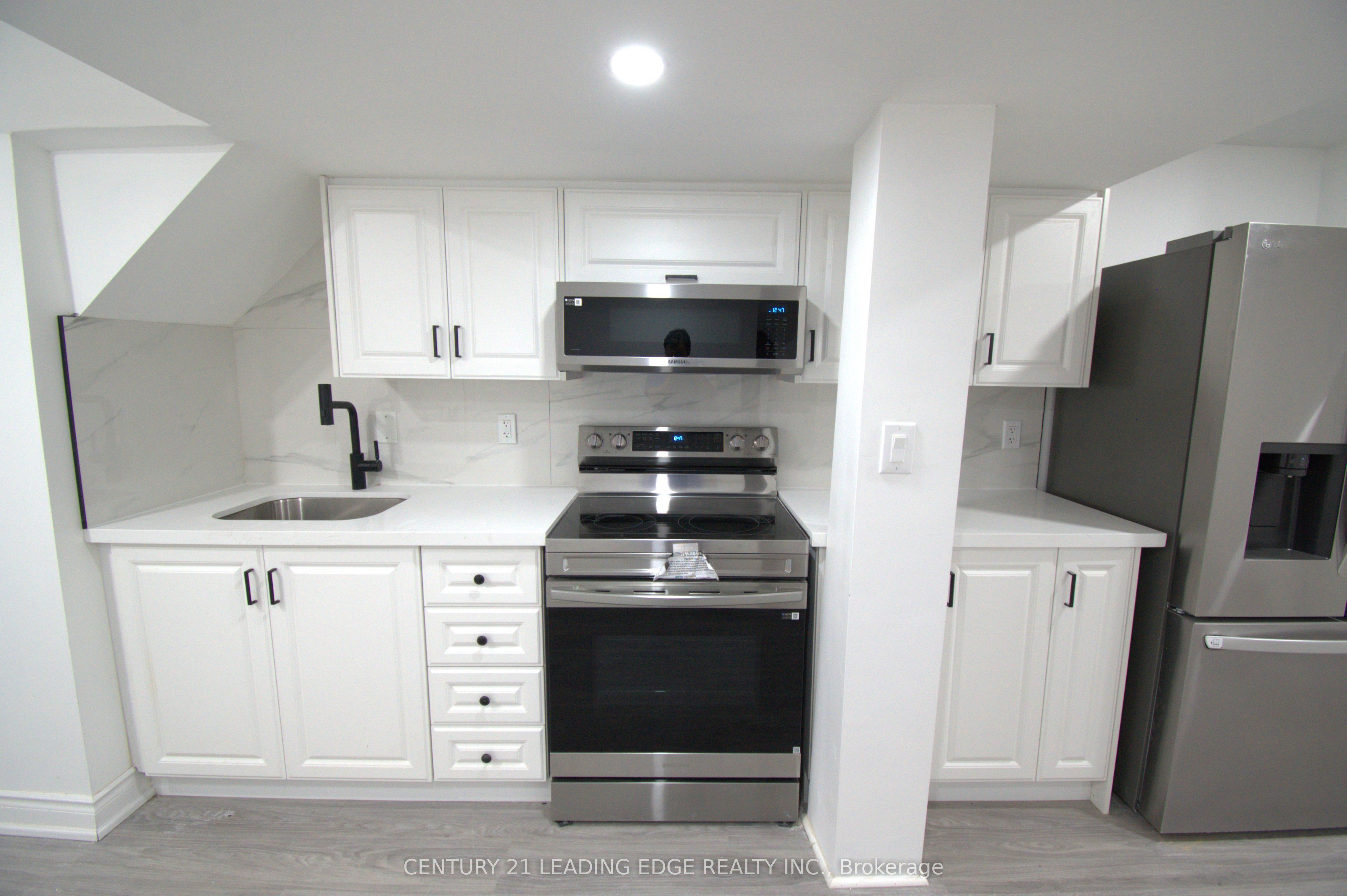 Unit Bsmt - 45 Lofthouse Drive, Whitby 2