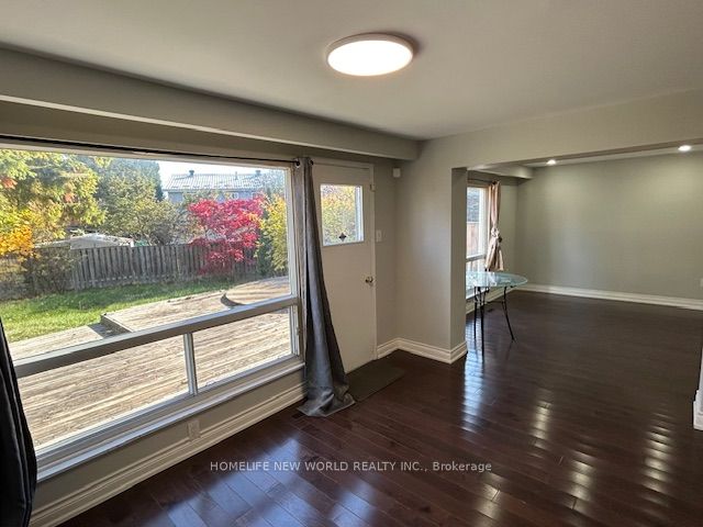 Unit Main & 2nd Floors - 31 Wellpark Boulevard, Scarborough 5