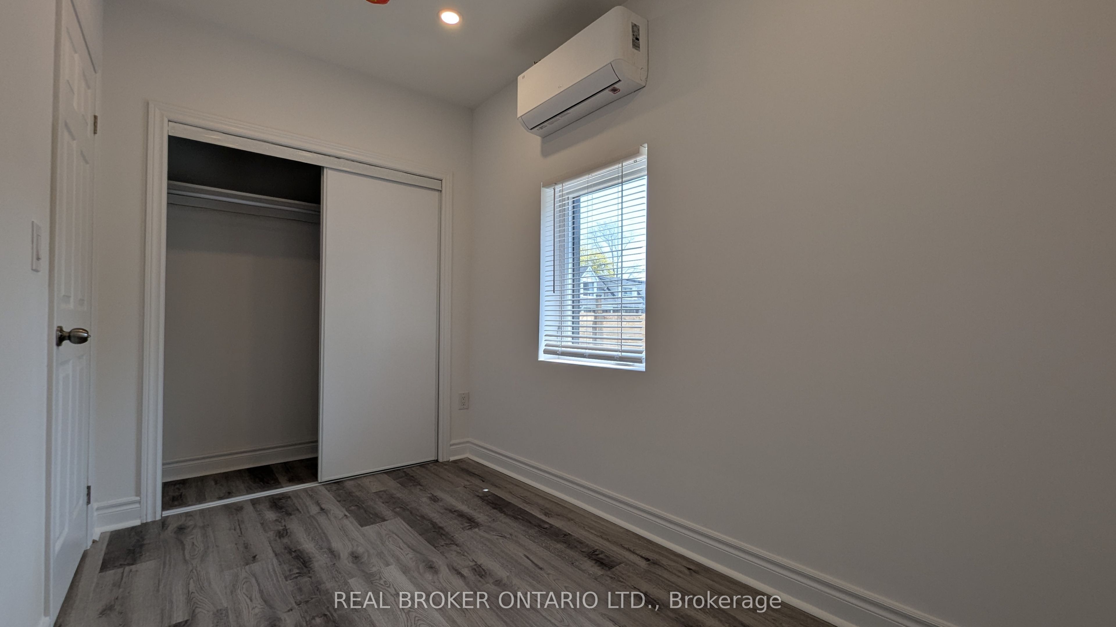 Unit Unit 1 - 1150 Woodbine Avenue, Toronto 4