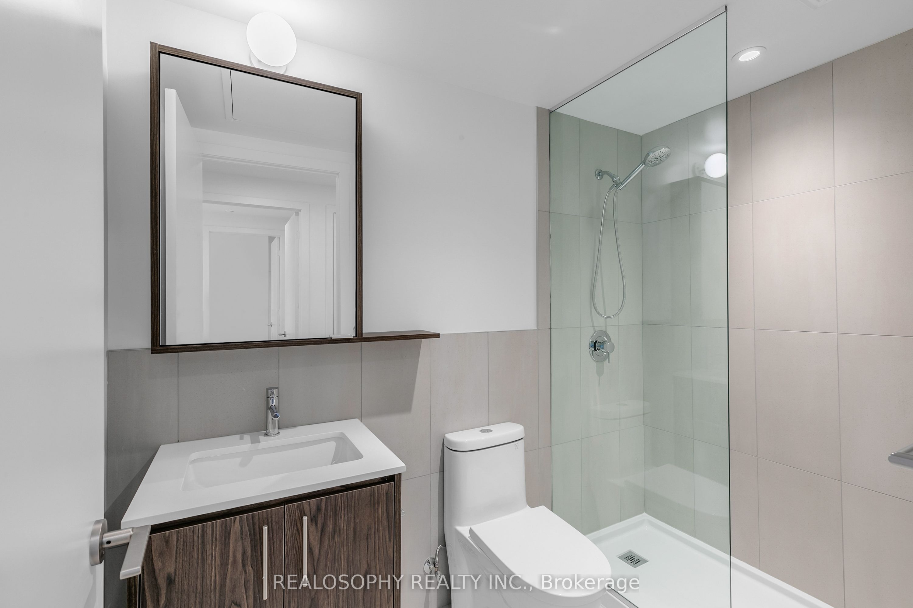 Unit 303 - 115 Larchmount Avenue, Toronto 5