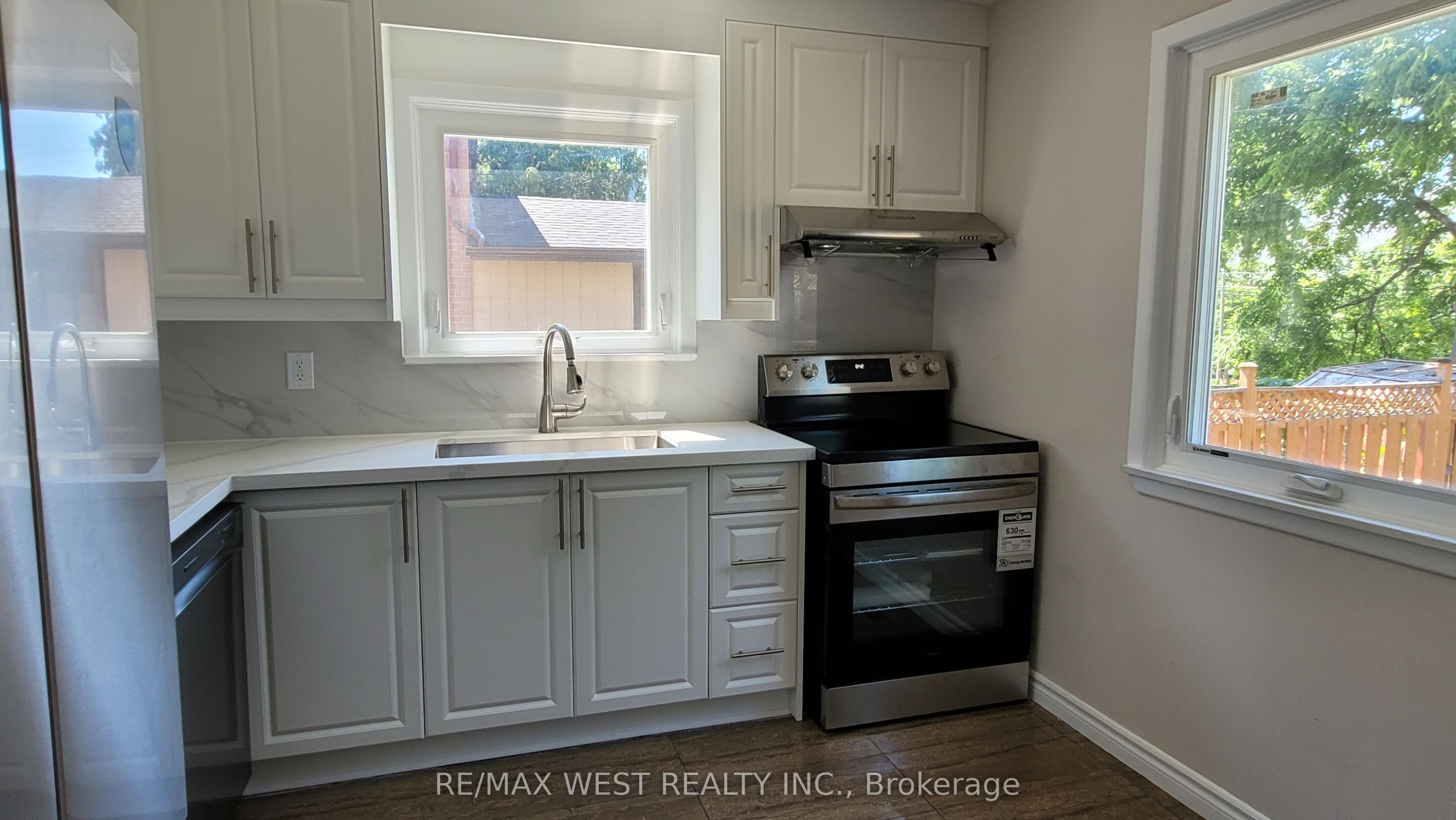 Unit Upper - 65 Clapperton Avenue, Scarborough 2