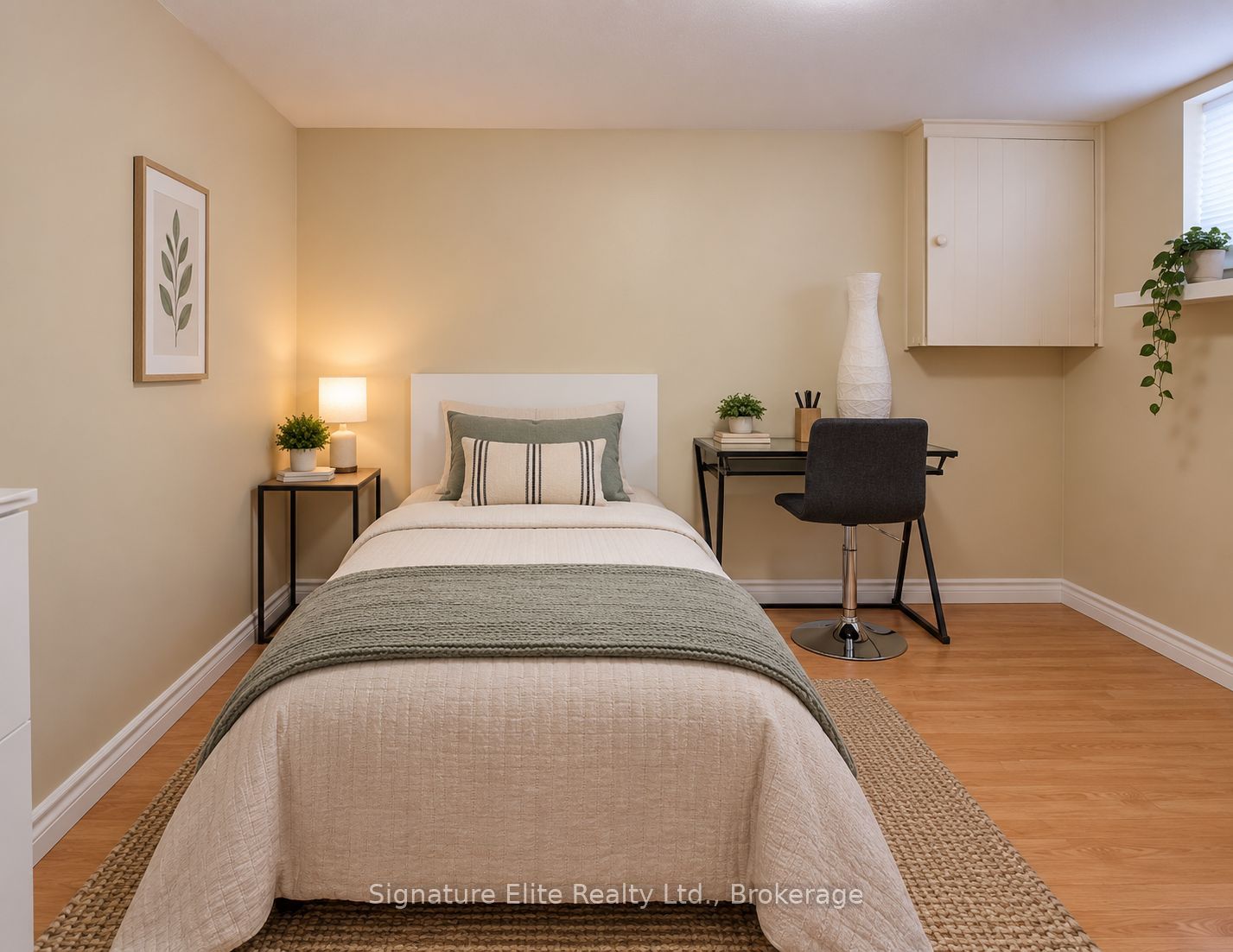 Unit Lower B - 7 Kencliff Crescent, Scarborough 3