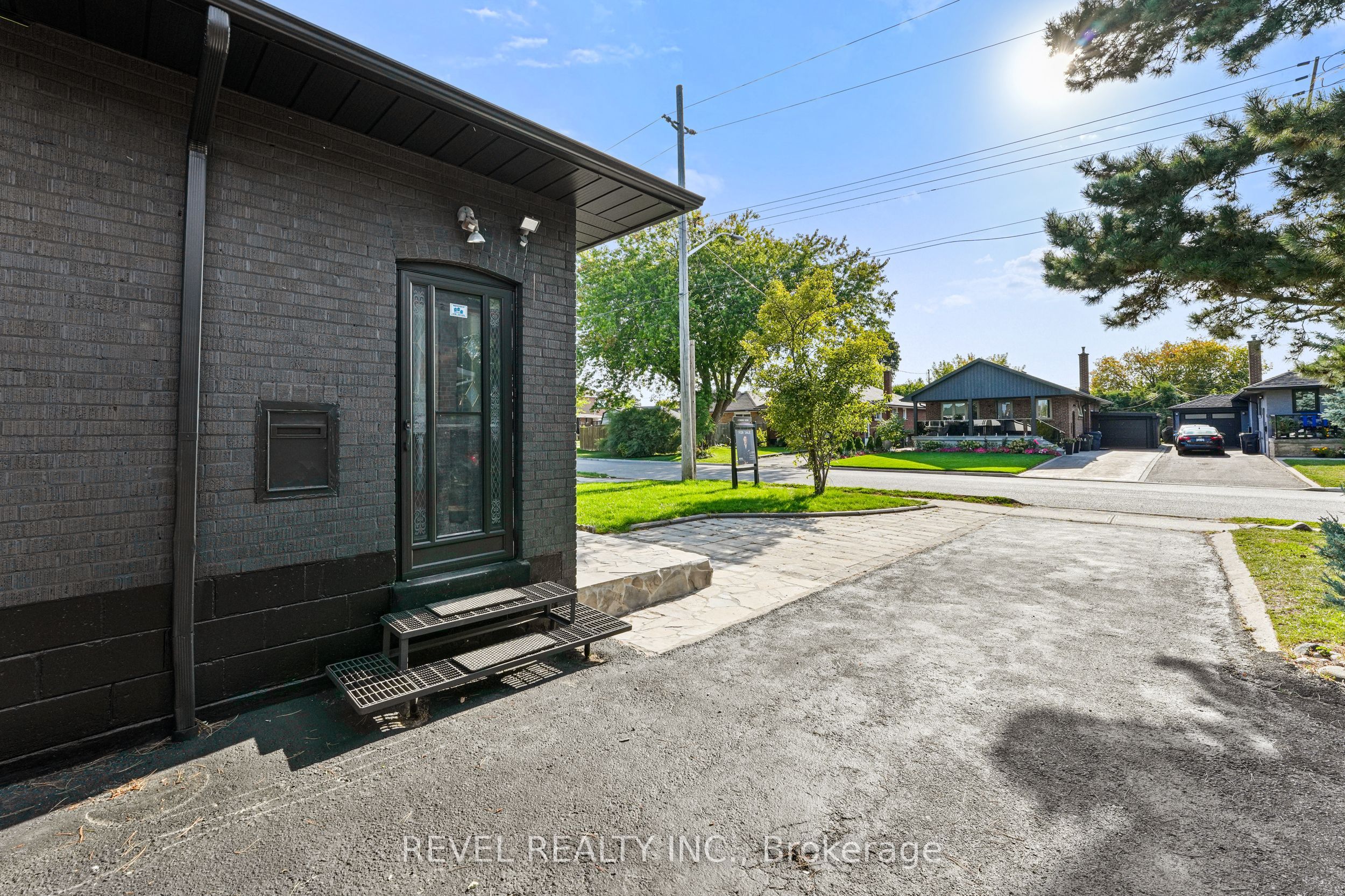 Unit Bsmt - 63 Crosland Drive, Scarborough 3