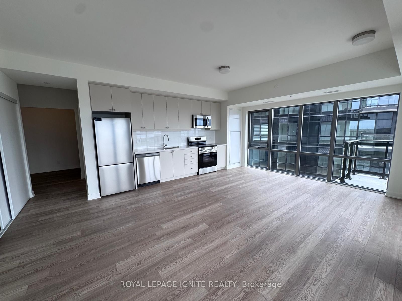 Unit 1124 - 51 Clarington Boulevard, Clarington 4