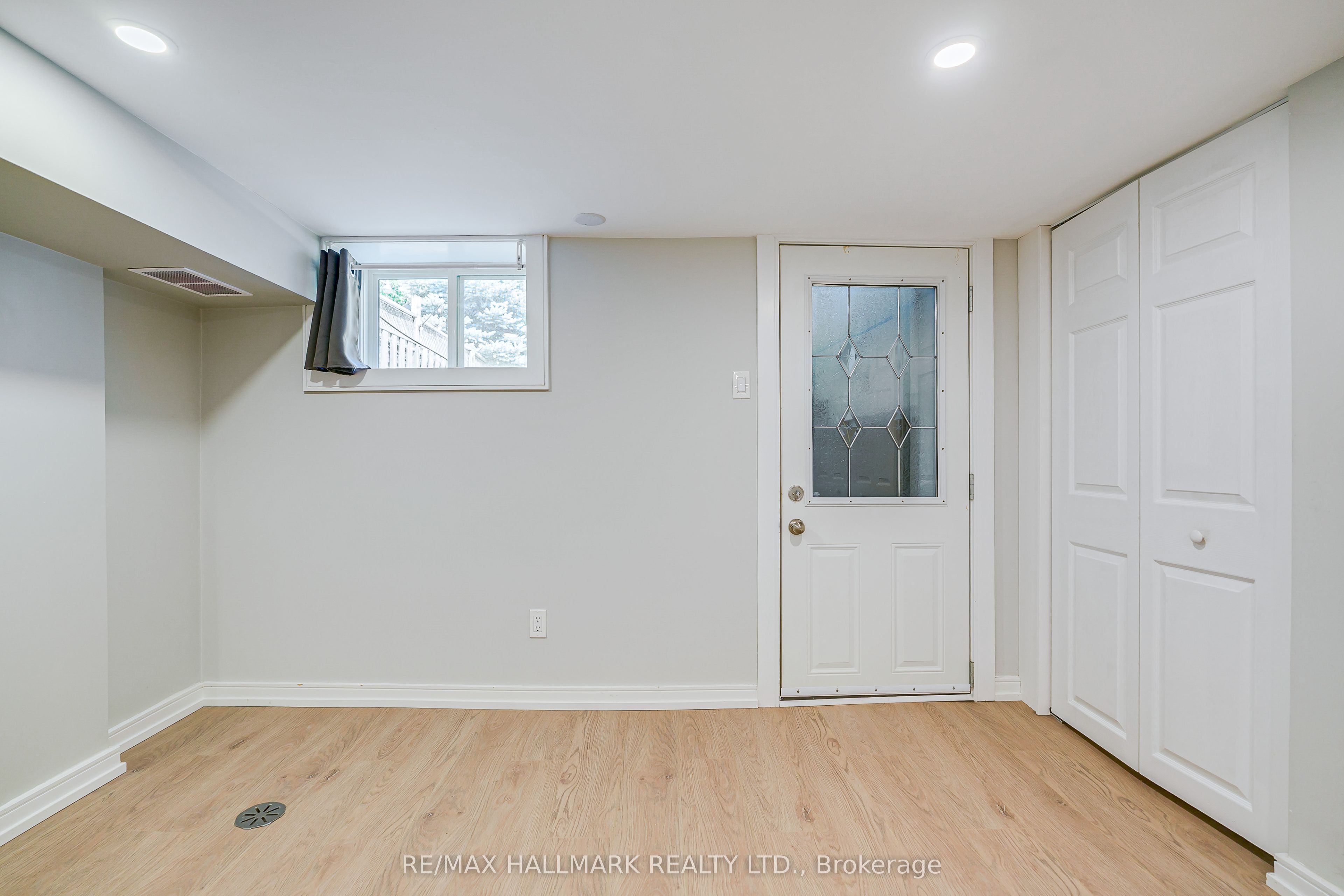 Unit Lower - 115 Rainsford Road, Toronto 2