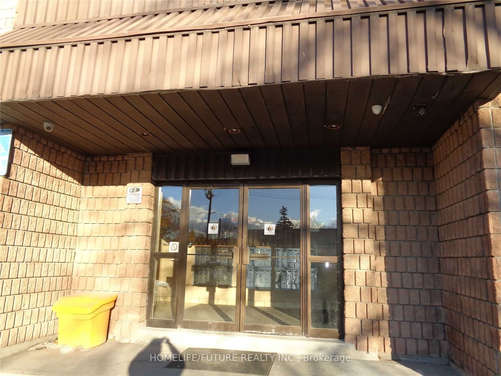 Unit 405 - 560 Bloor Street E, Oshawa 2