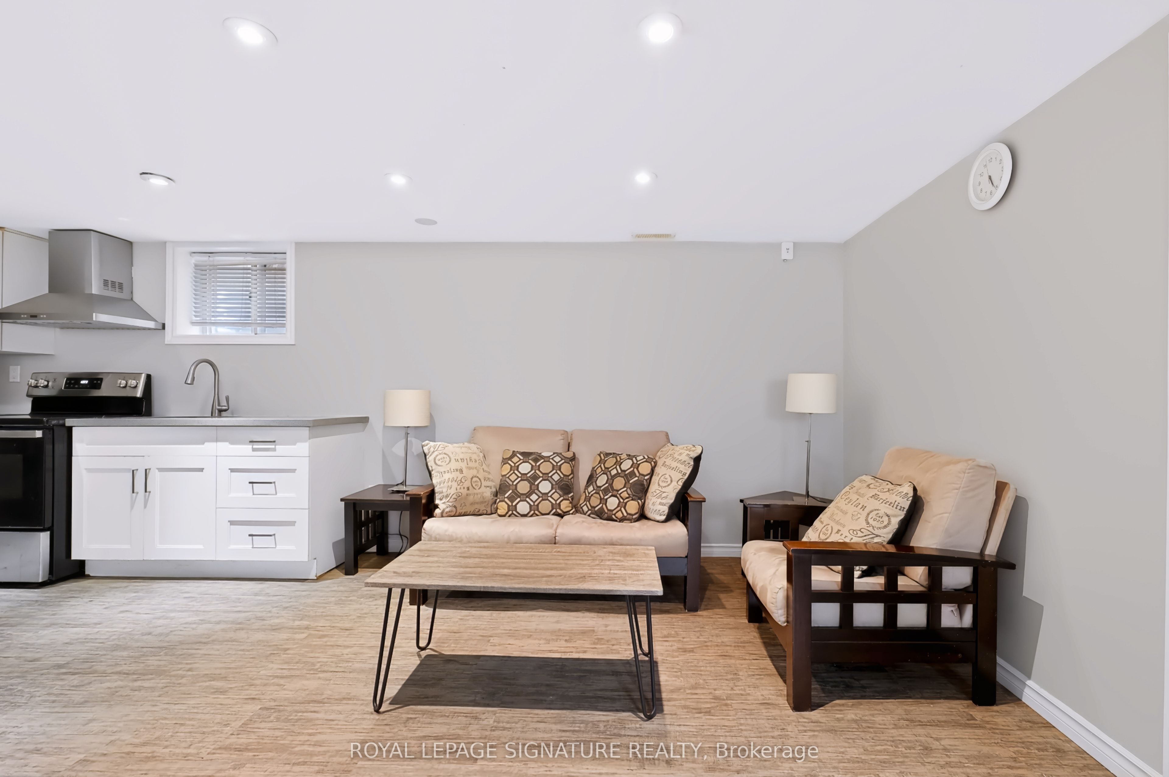 Unit Bsmt - 66 Miramar Crescent, Scarborough 5