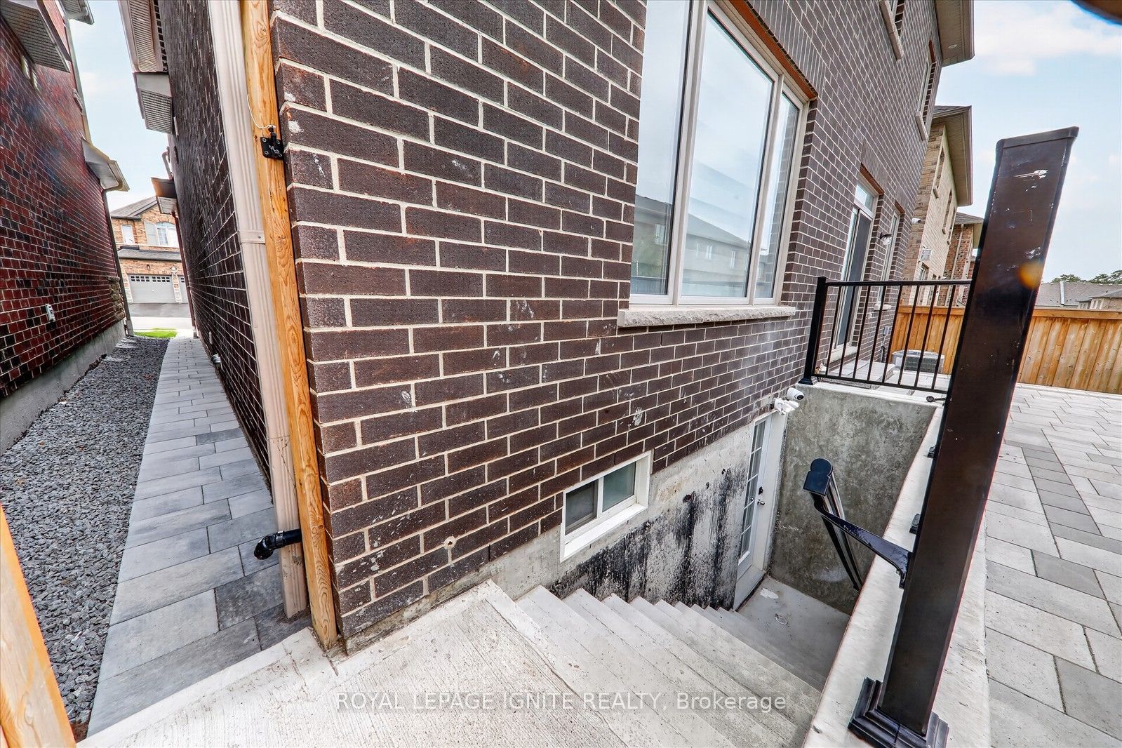 Unit Bsmt - 2404 Florentine Place, Pickering 2