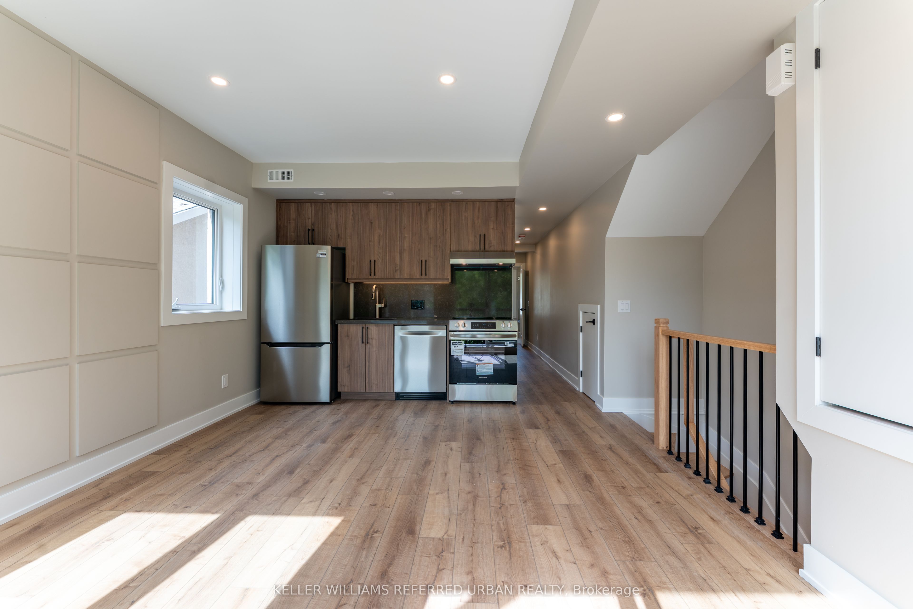 Unit 3 - 352 Jones Avenue, Toronto 3